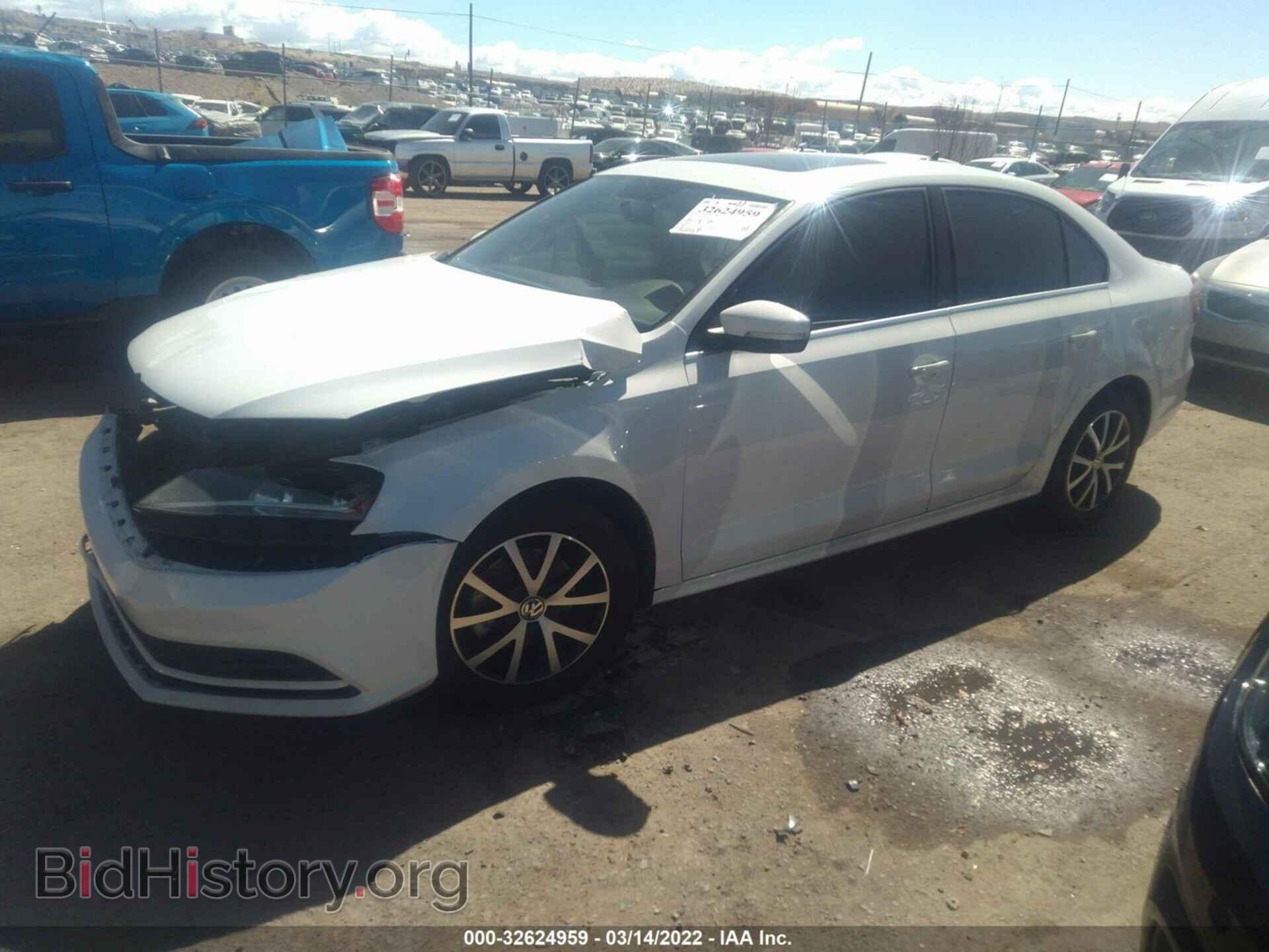 2017 VOLKSWAGEN JETTA - VIN: 3VWDB7AJ5HM295582 - Фото 2
