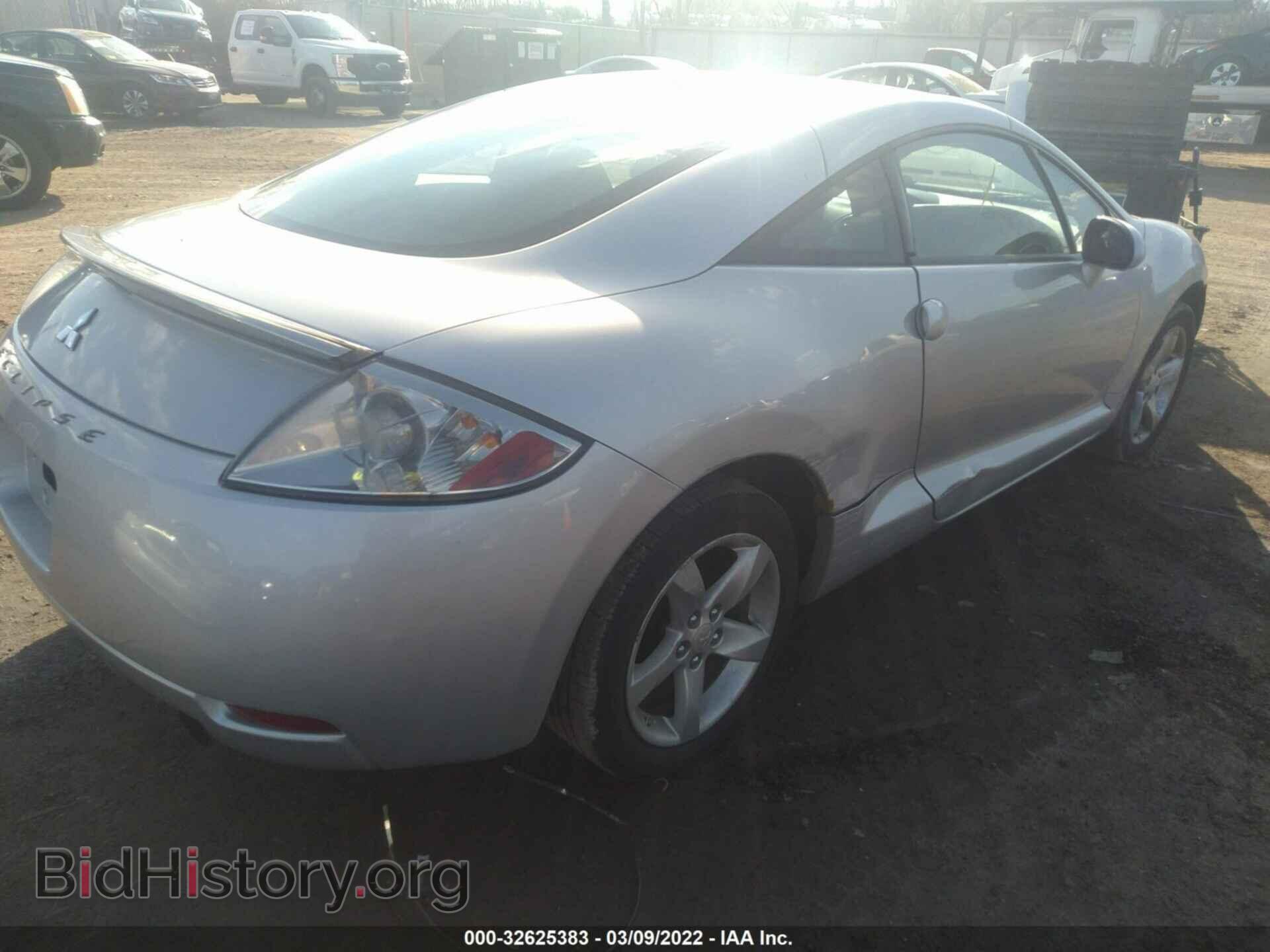 2008 MITSUBISHI ECLIPSE - VIN: 4A3AK24F68E001366 - Photo 4