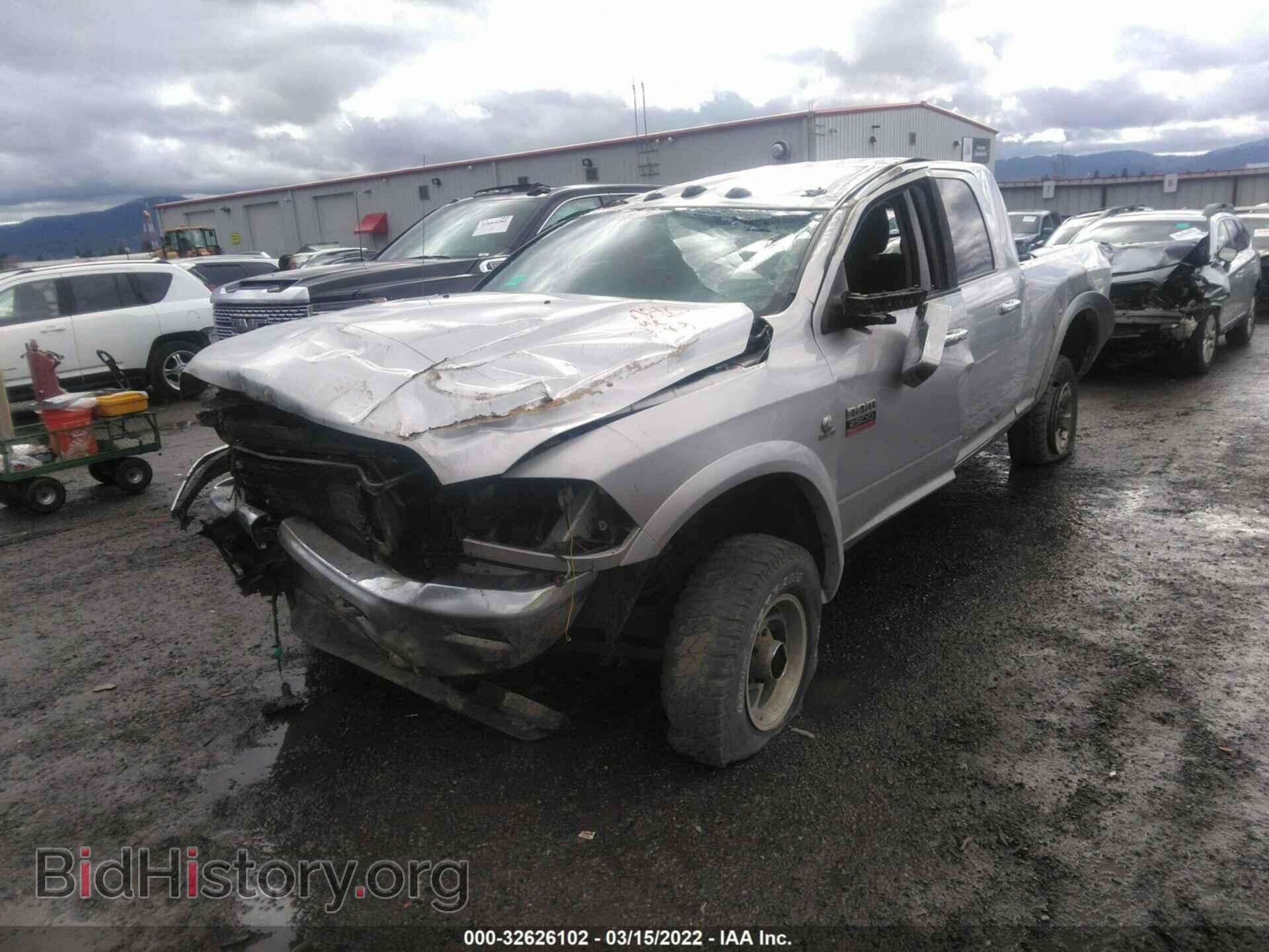 2011 RAM 2500 - VIN: 3D7UT2HLXBG620975 - Фото 2