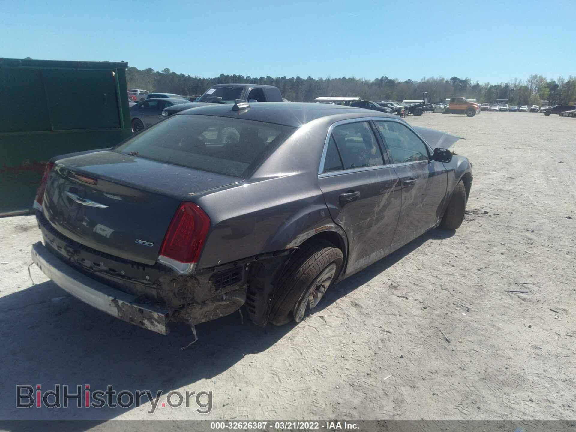 2015 CHRYSLER 300 - VIN: 2C3CCAAG9FH837683 - Фото 4