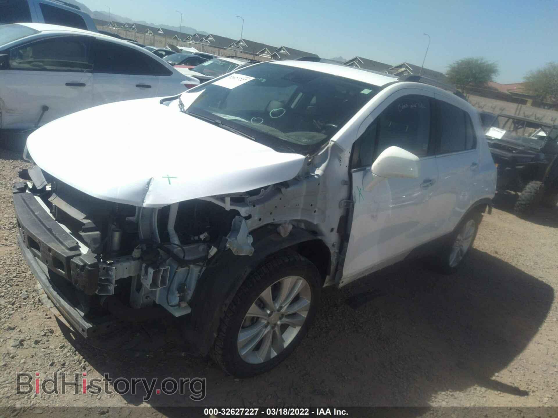 2018 CHEVROLET TRAX - VIN: 3GNCJRSB5JL150291 - Фото 2