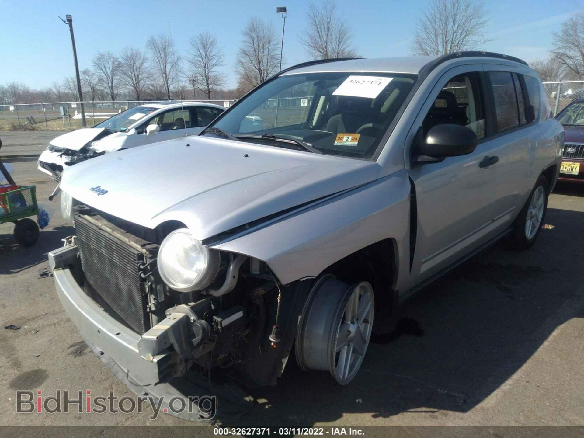 2008 JEEP COMPASS - VIN: 1J8FF47W88D758904 - Фото 2