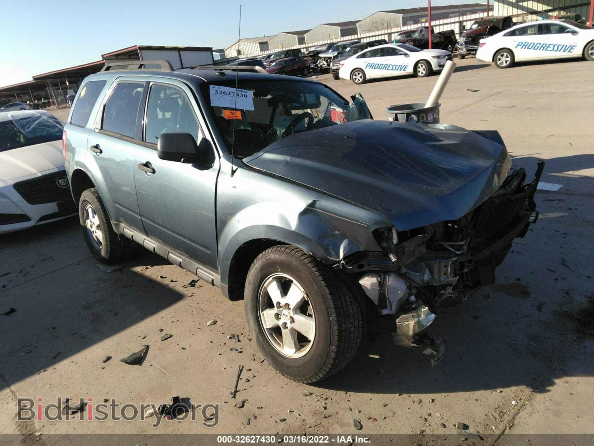 Photo 1FMCU0D74AKC43241 - FORD ESCAPE 2010