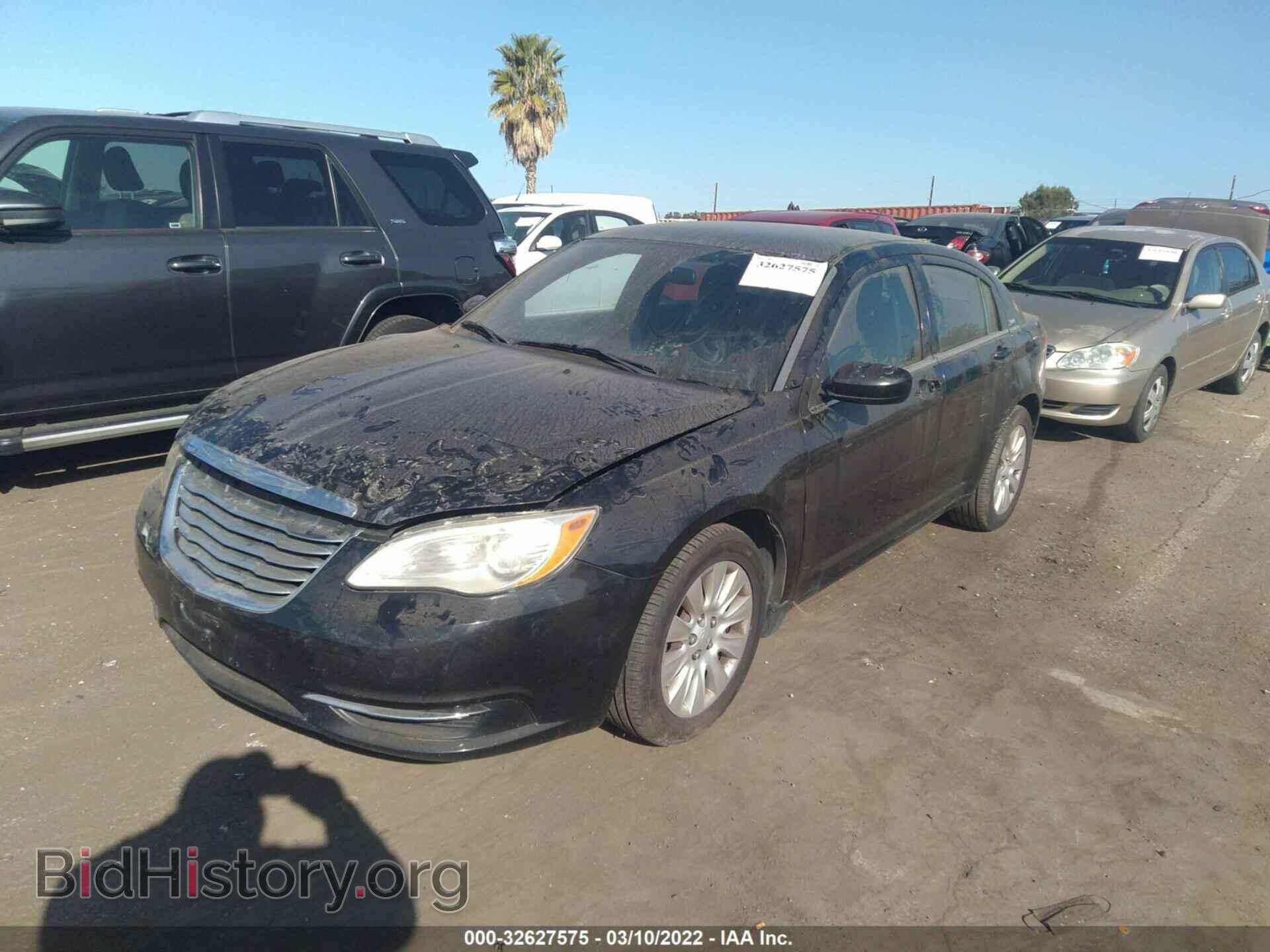 2014 CHRYSLER 200 - VIN: 1C3CCBAB2EN231111 - Фото 2