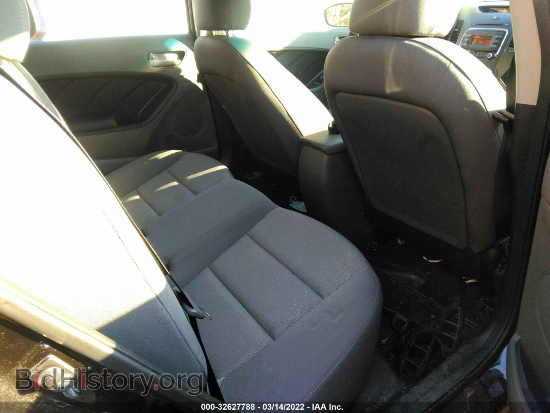 2017 KIA FORTE - VIN: 3KPFK4A73HE077116 - Фото 8