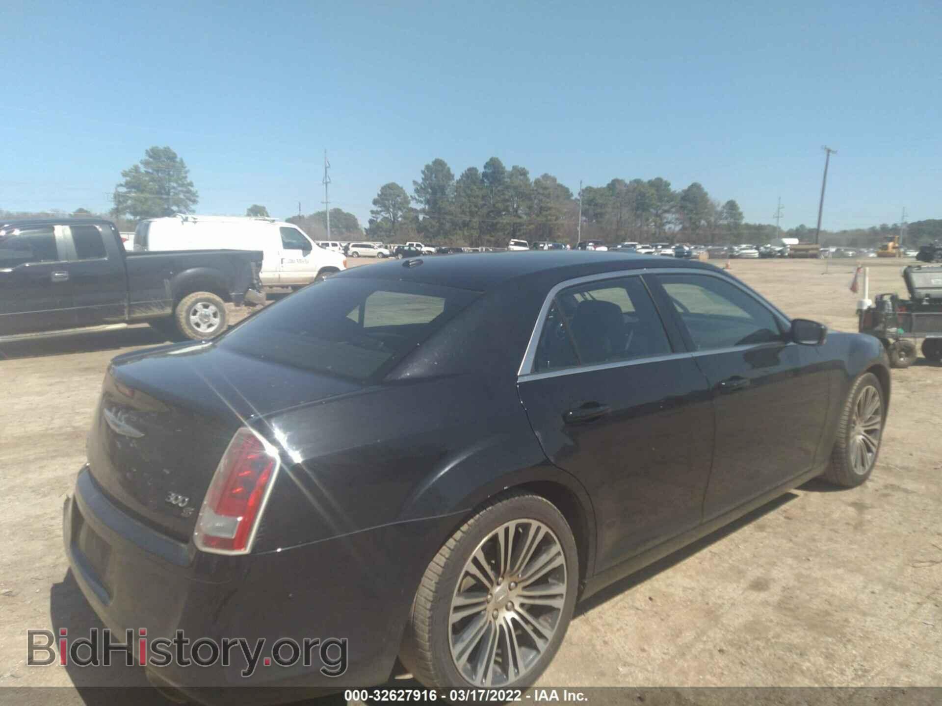 2012 CHRYSLER 300 - VIN: 2C3CCABG2CH140561 - Фото 4