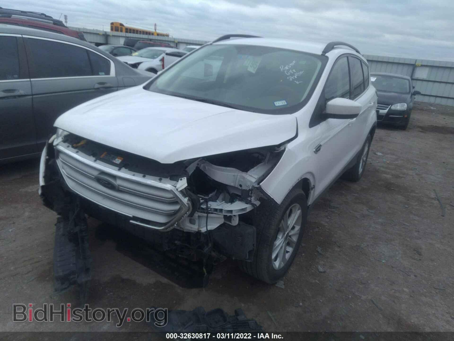 2017 FORD ESCAPE - VIN: 1FMCU0GD7HUE46513 - Фото 2