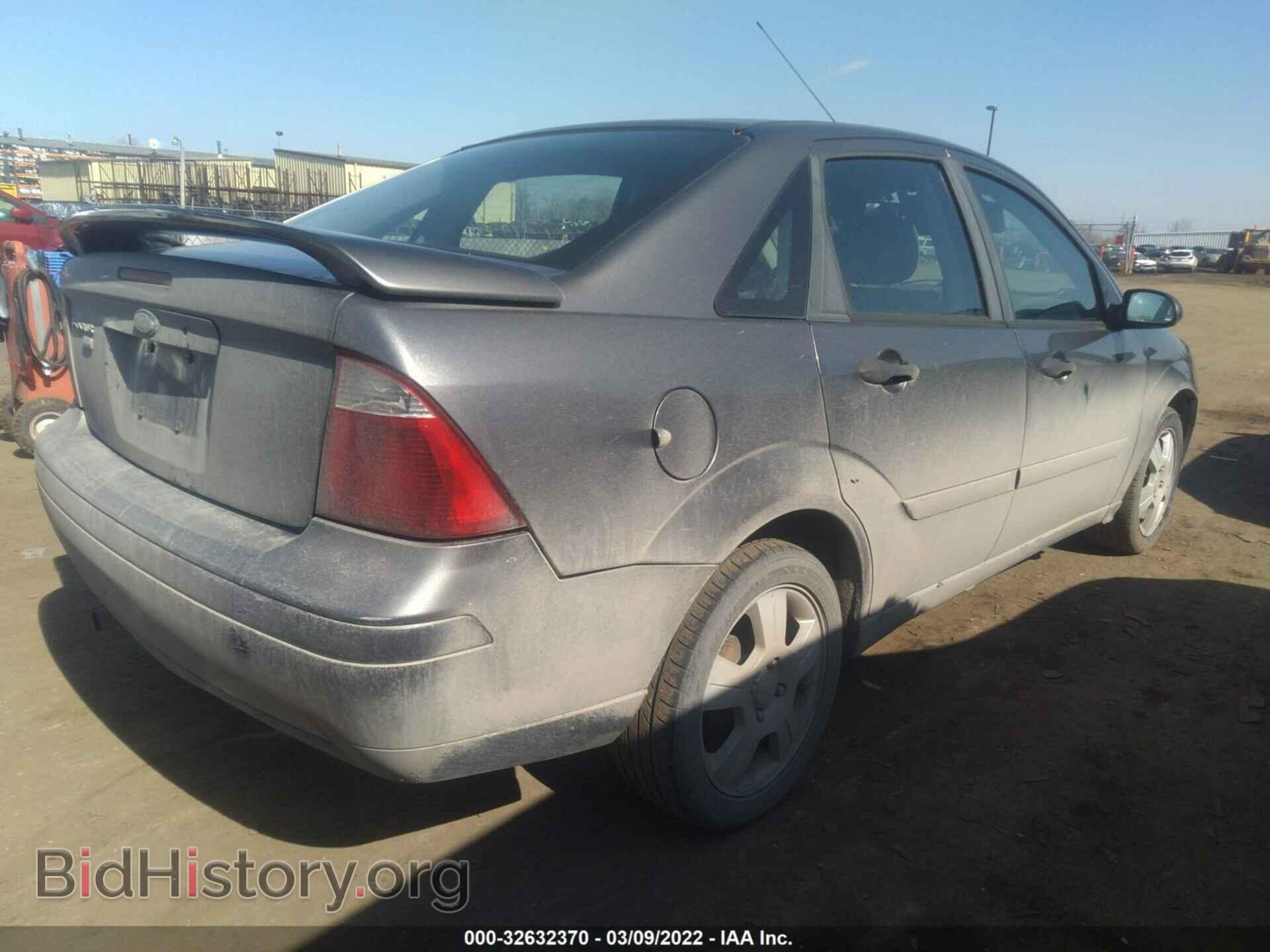 2007 FORD FOCUS - VIN: 1FAHP34NX7W150572 - Фото 4