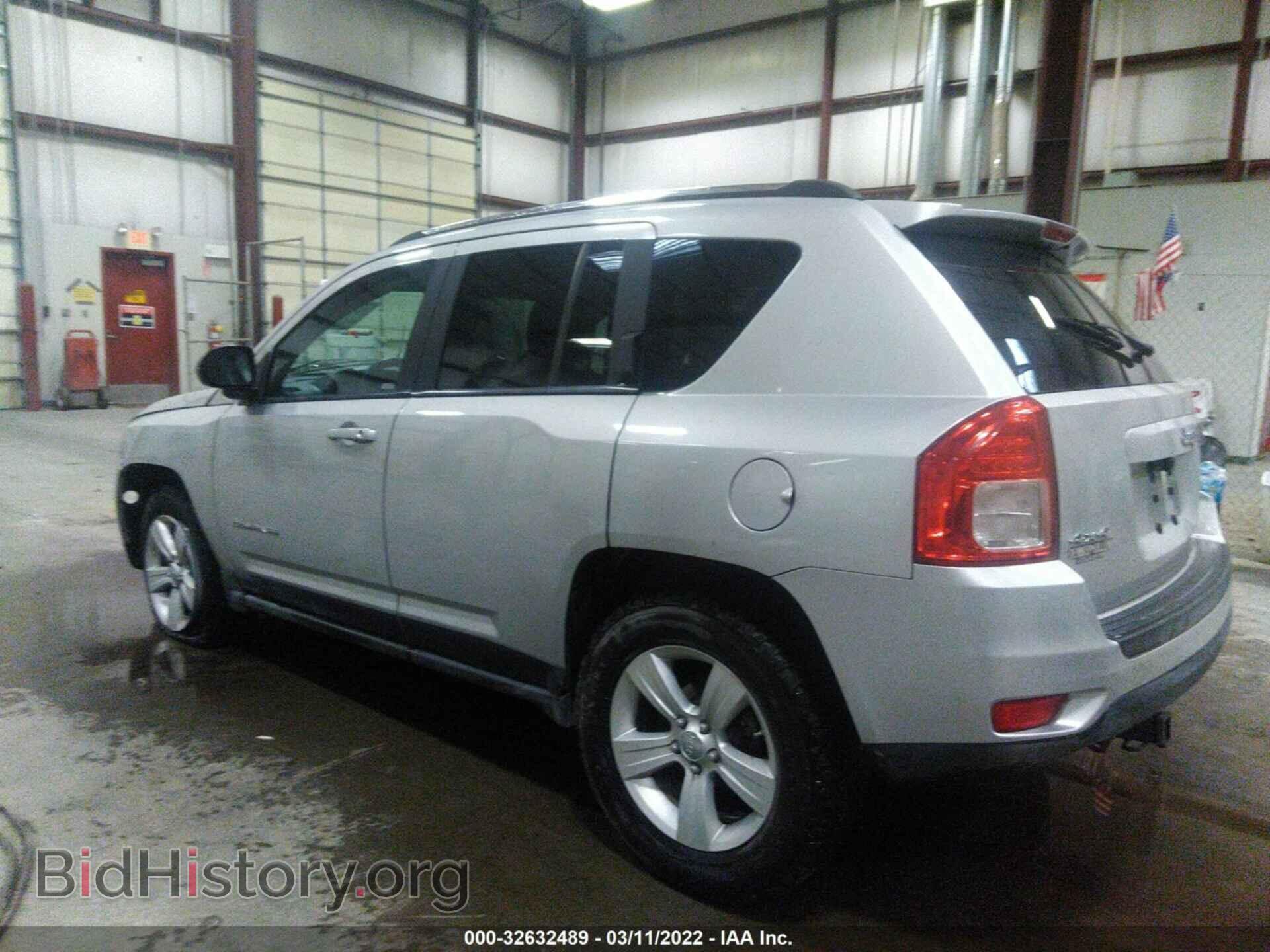 2012 JEEP COMPASS - VIN: 1C4NJDBB2CD563976 - Фото 3