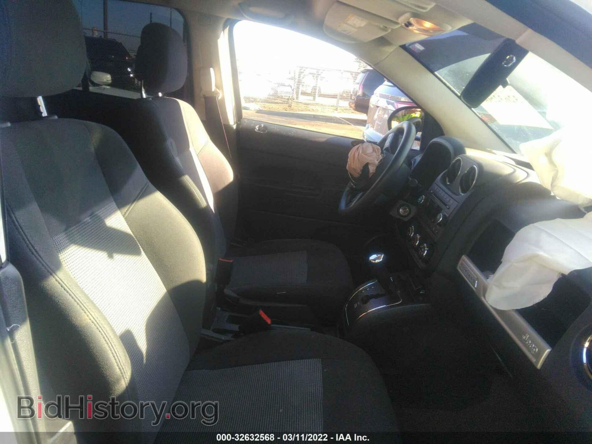 2014 JEEP COMPASS - VIN: 1C4NJCBA1ED722958 - Фото 5
