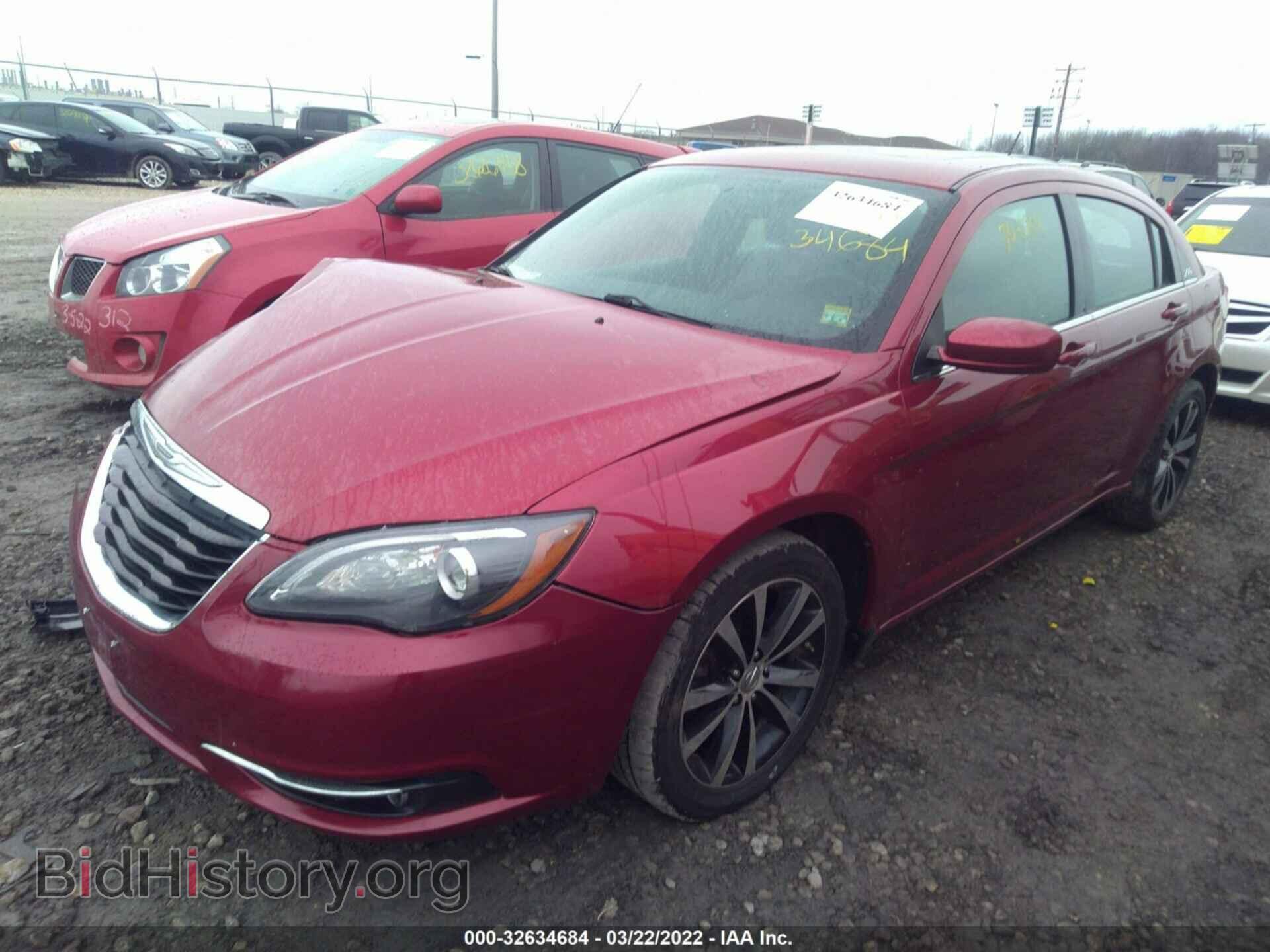 2013 CHRYSLER 200 - VIN: 1C3CCBCG1DN723295 - Photo 2