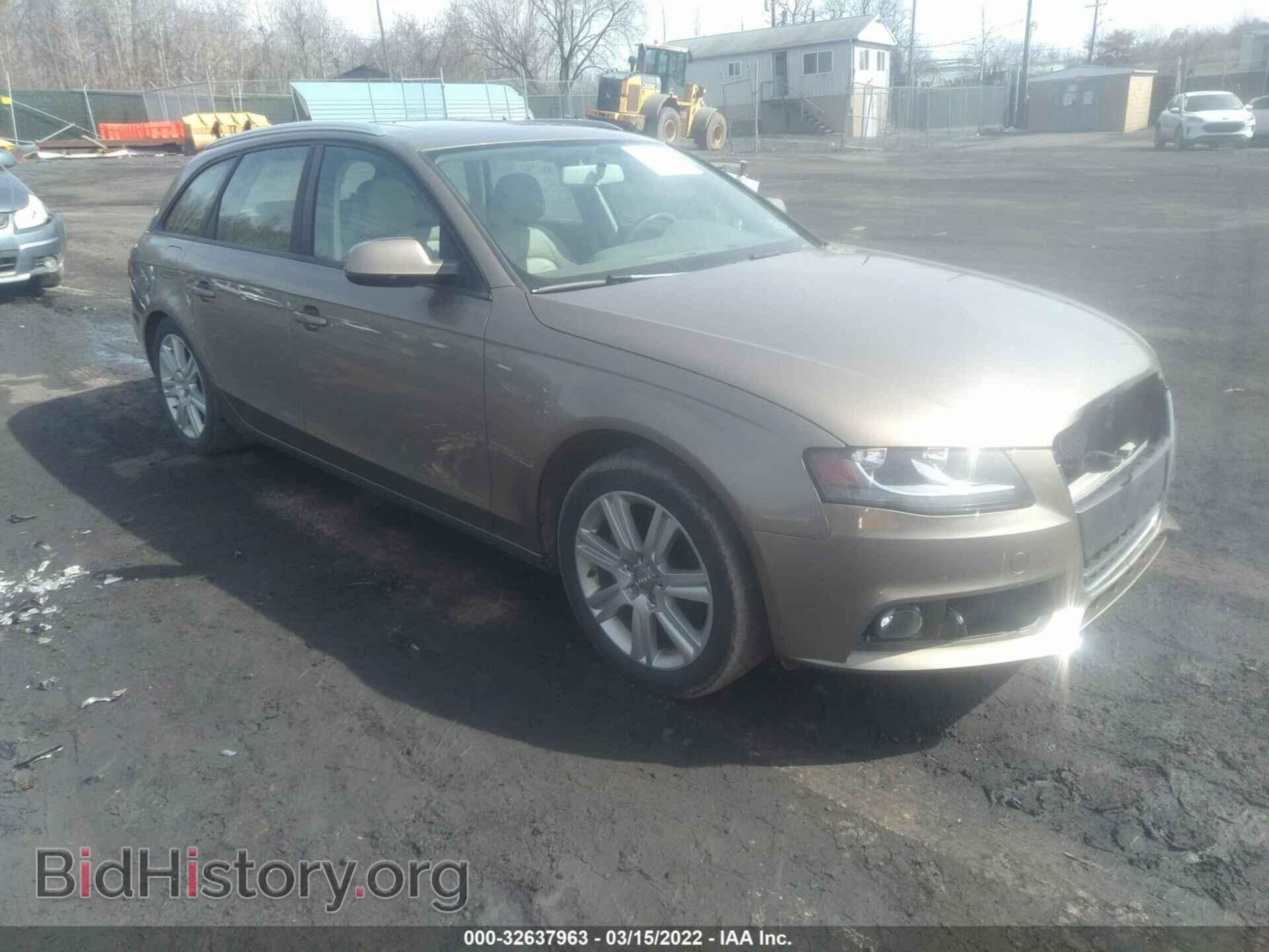 Фотография WAUSFAFL3AA042623 - AUDI A4 2010