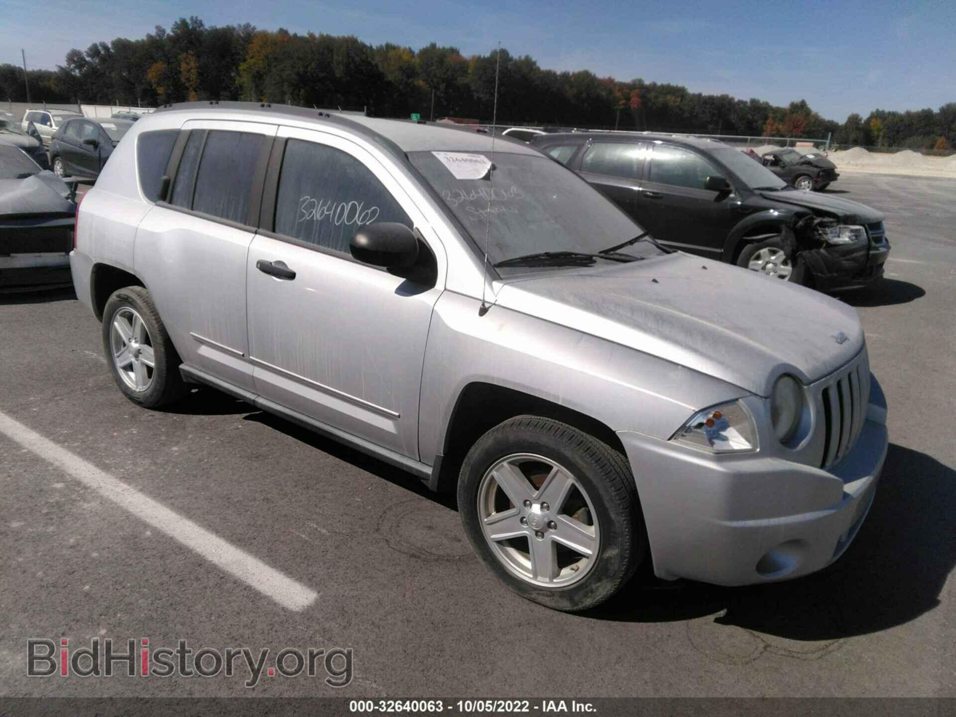 Фотография 1J4NT4FA2AD598696 - JEEP COMPASS 2010