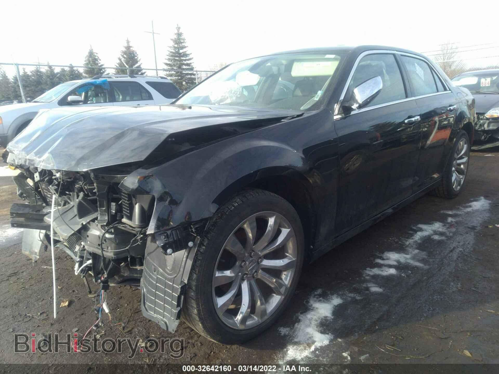 2020 CHRYSLER 300 - VIN: 2C3CCAEG8LH108645 - Фото 2