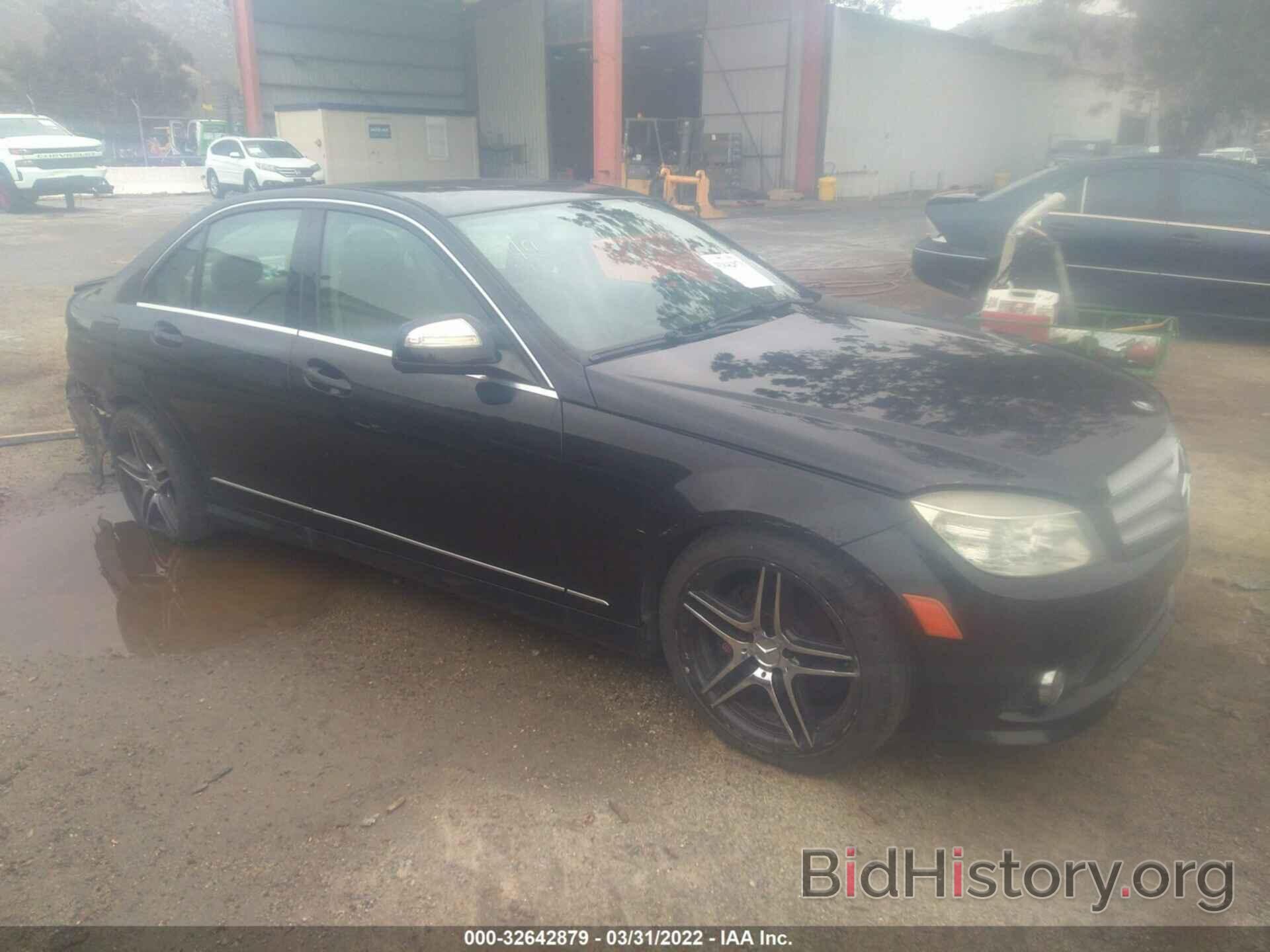 Photo WDDGF54X89R071544 - MERCEDES-BENZ C-CLASS 2009