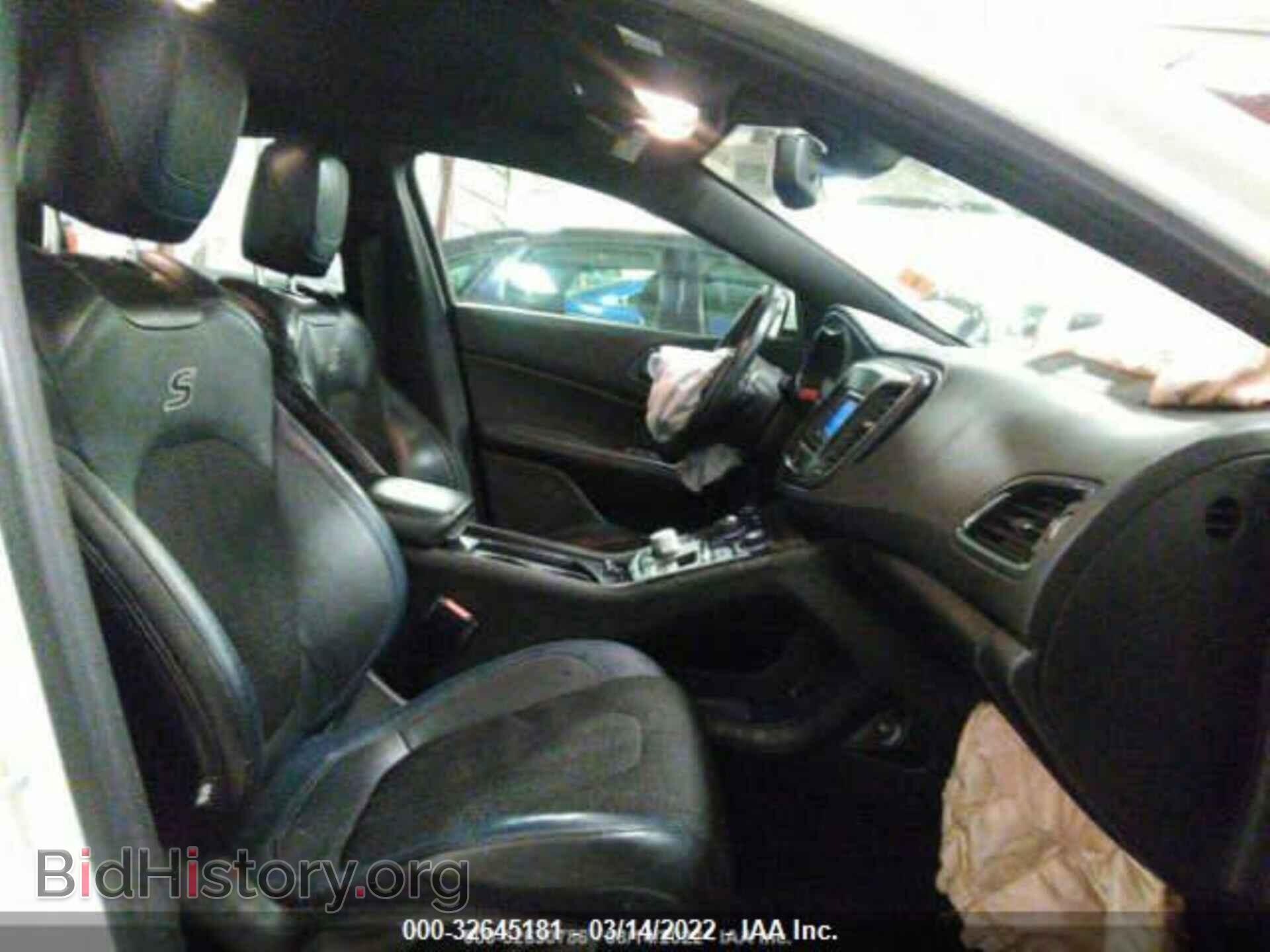 2016 CHRYSLER 200 - VIN: 1C3CCCBB3GN111597 - Фото 5