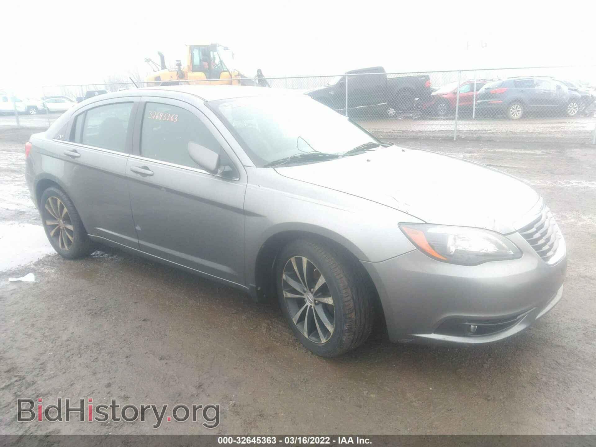 Фотография 1C3BC8FG0BN611367 - CHRYSLER 200 2011