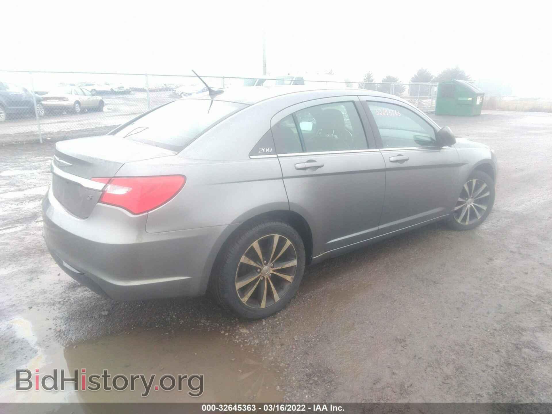 2011 CHRYSLER 200 - VIN: 1C3BC8FG0BN611367 - Фото 4