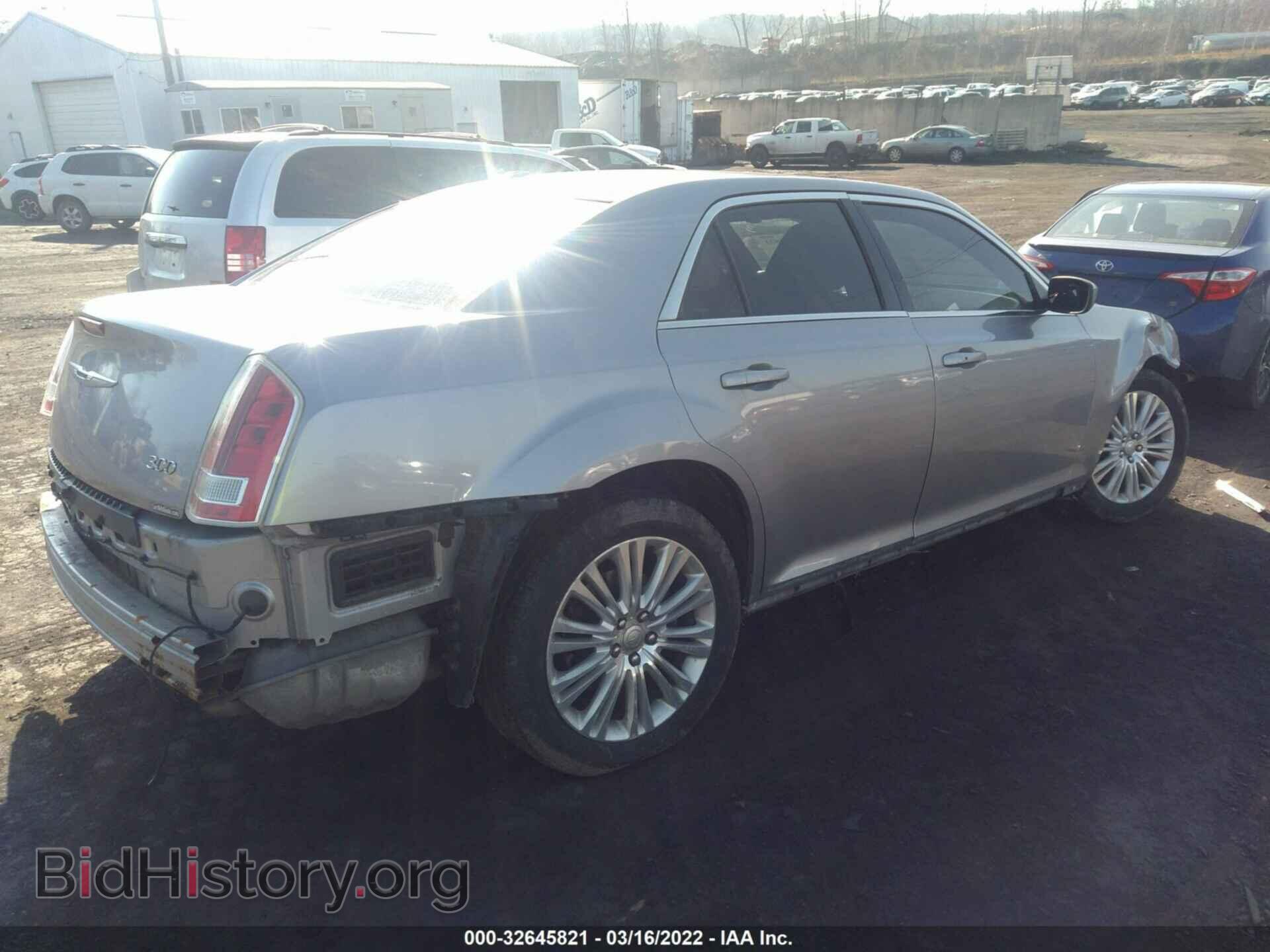 2013 CHRYSLER 300 - VIN: 2C3CCARG8DH659802 - Фото 4