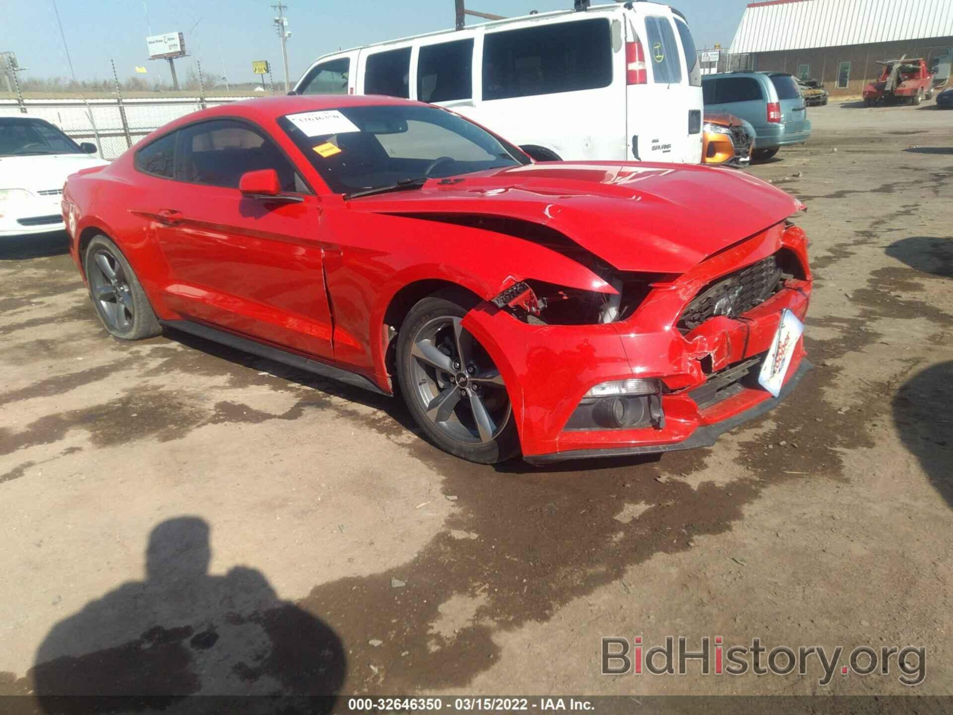 Photo 1FA6P8AM4F5303449 - FORD MUSTANG 2015