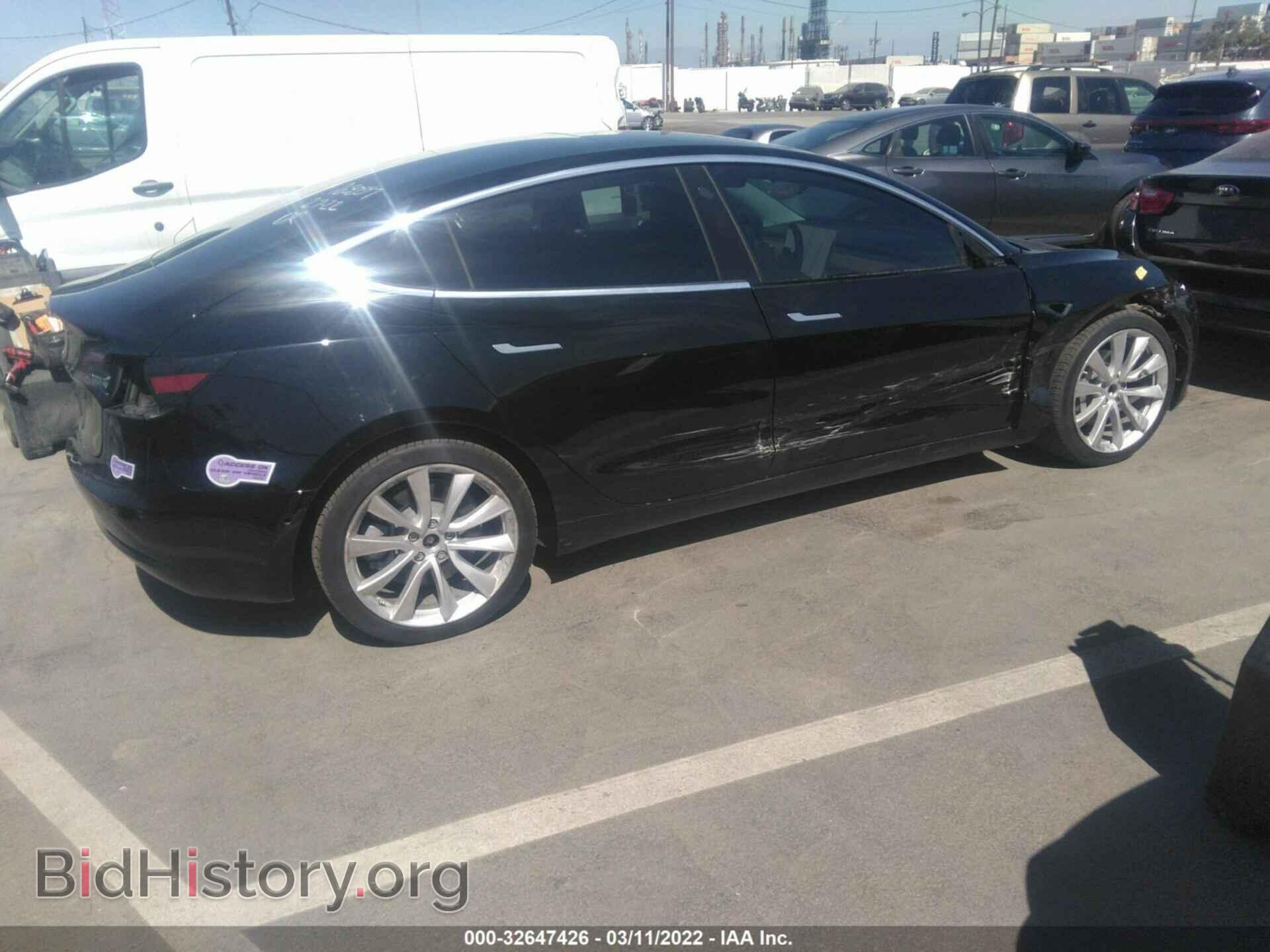 2019 TESLA MODEL 3 - VIN: 5YJ3E1EAXKF338435 - Photo 4
