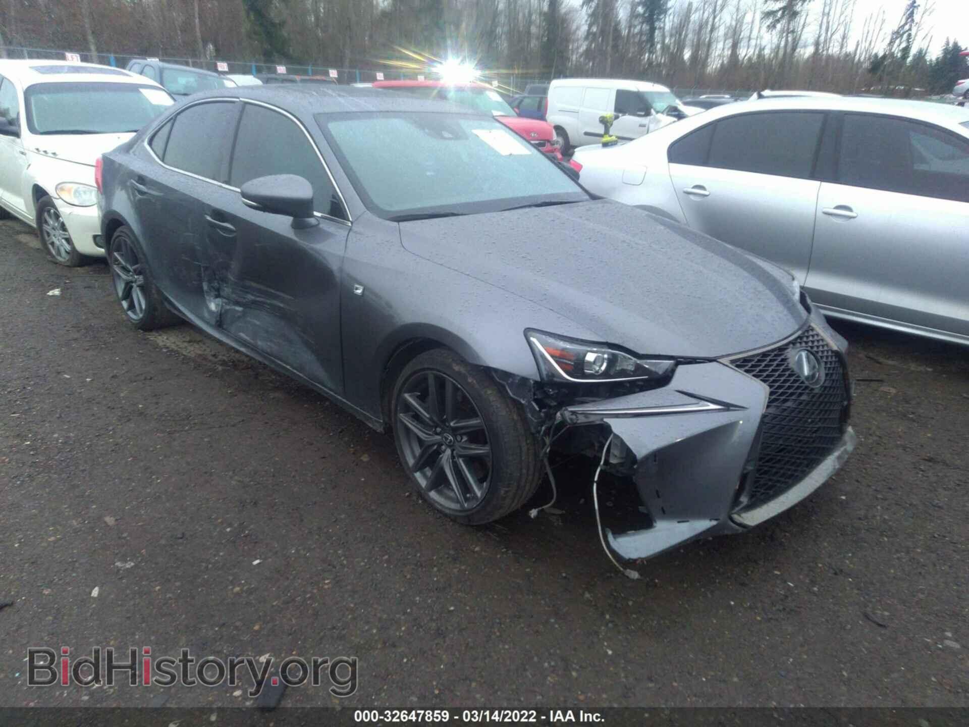 Photo JTHC81D25J5029973 - LEXUS IS 2018
