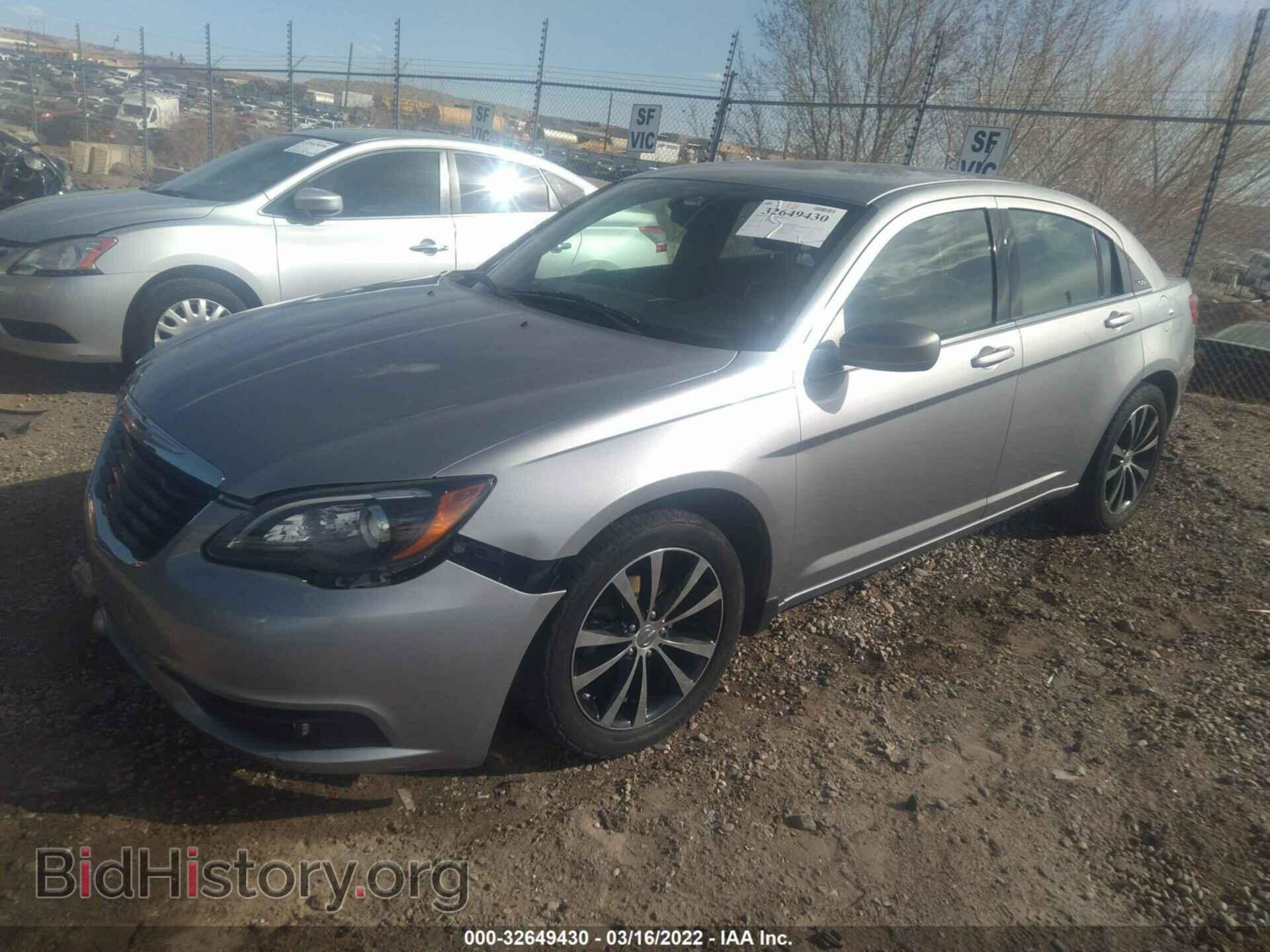 2014 CHRYSLER 200 - VIN: 1C3CCBBGXEN198045 - Фото 2