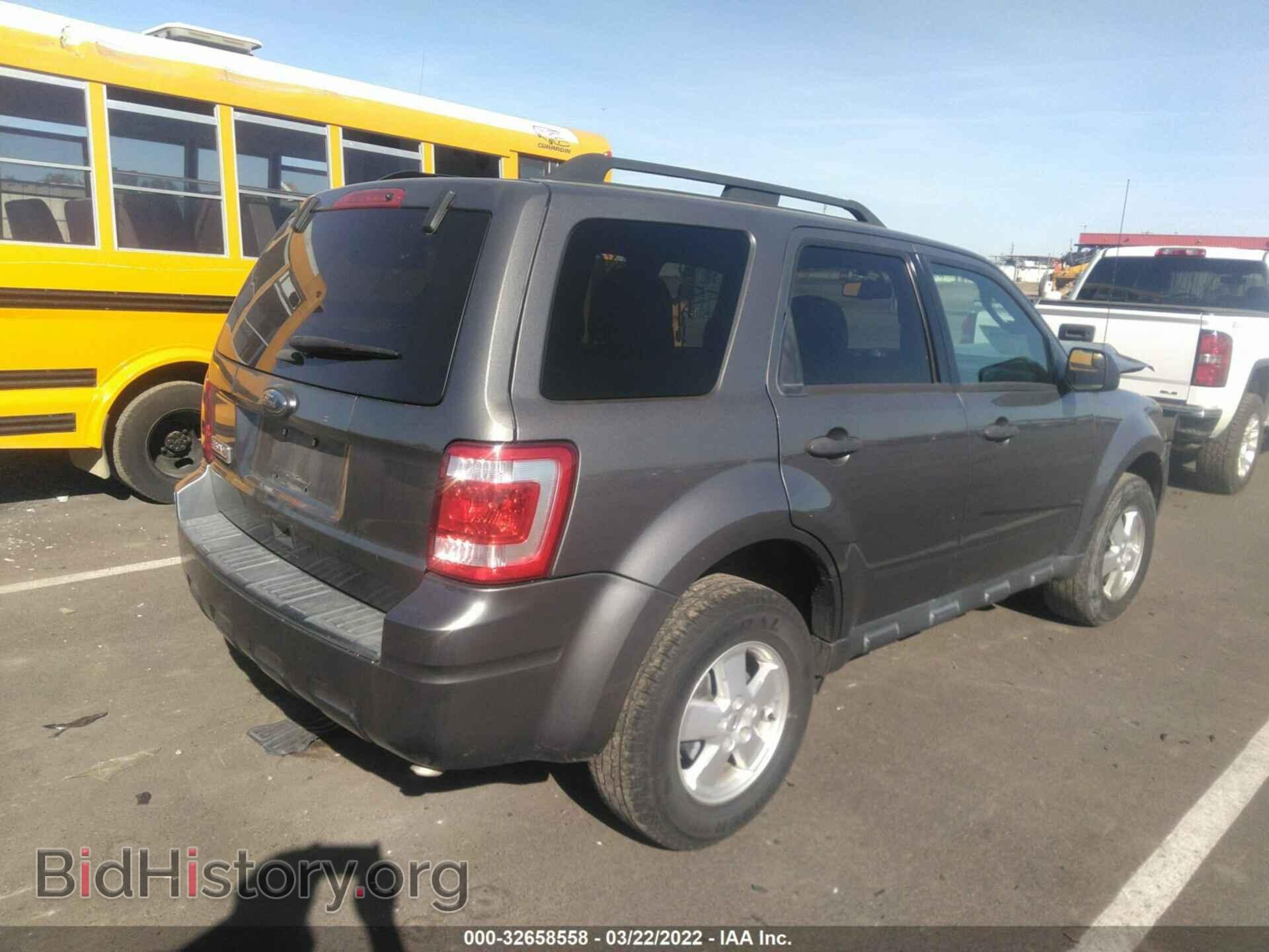 2011 FORD ESCAPE - VIN: 1FMCU0D73BKB46906 - Фото 4