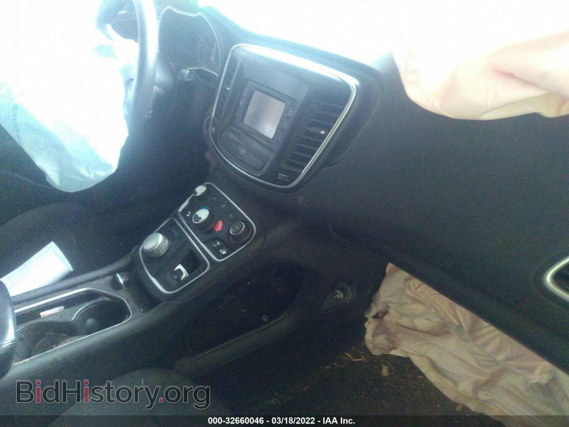 2016 CHRYSLER 200 - VIN: 1C3CCCAB7GN104895 - Фото 5
