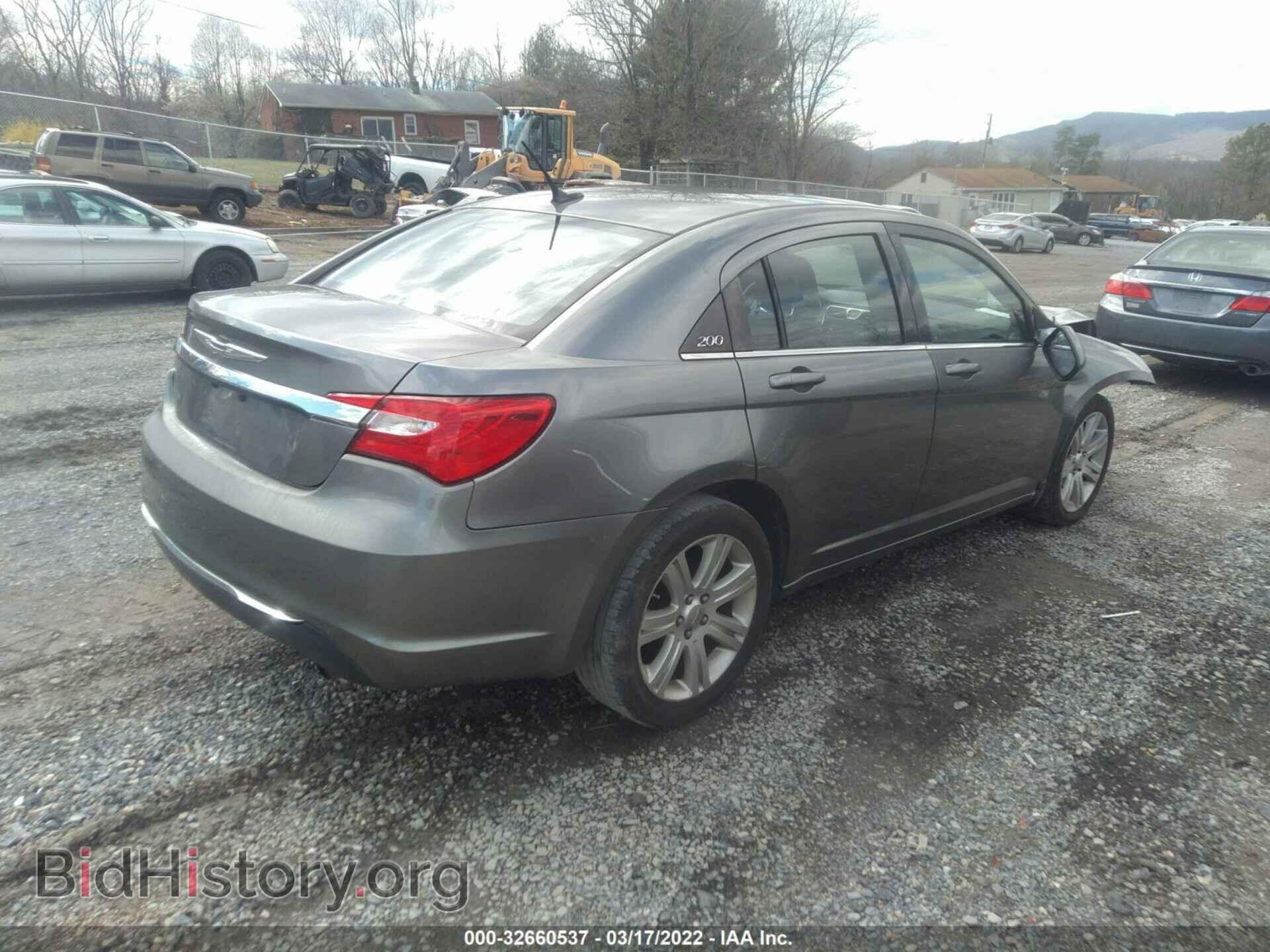 2013 CHRYSLER 200 - VIN: 1C3CCBAB7DN764750 - Фото 4