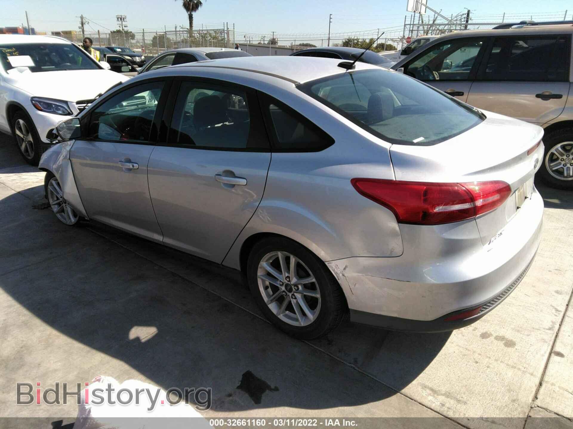 2016 FORD FOCUS - VIN: 1FADP3F22GL263600 - Фото 3