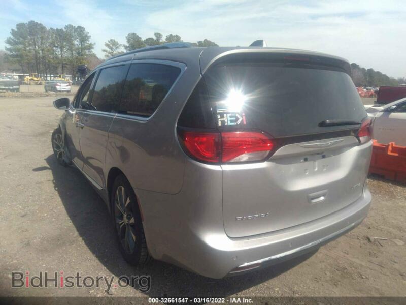 2017 Chrysler PACIFICA (VIN 2C4RC1GG8HR762663) — photo 3 of 11