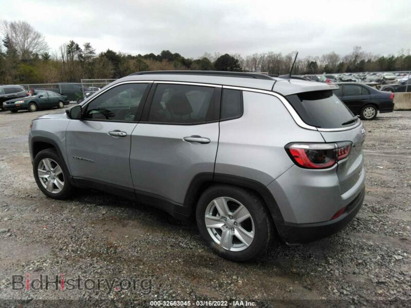 2022 Jeep COMPASS (VIN 3C4NJCBBXNT140165) — photo 3 of 11