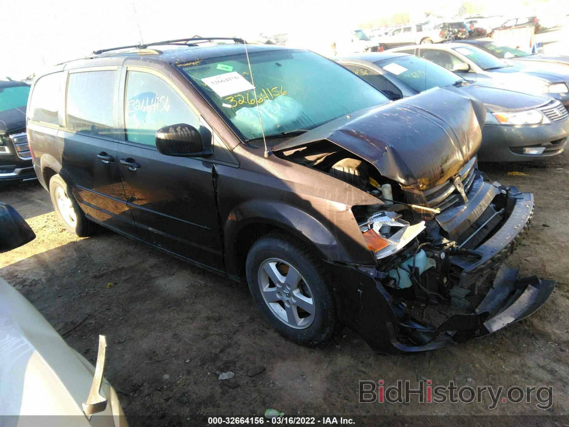 Photo 2D4RN3D13AR363917 - DODGE GRAND CARAVAN 2010