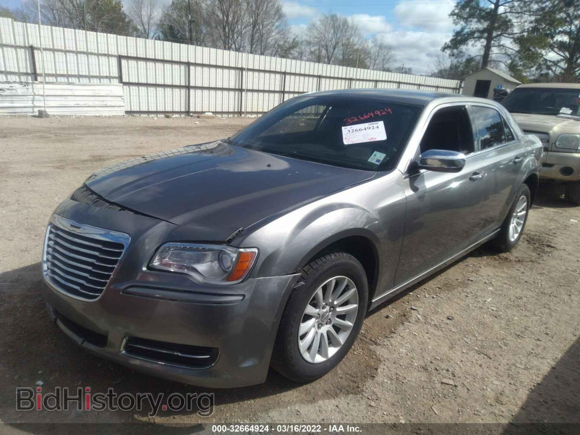 2012 CHRYSLER 300 - VIN: 2C3CCAAG2CH192001 - Photo 2