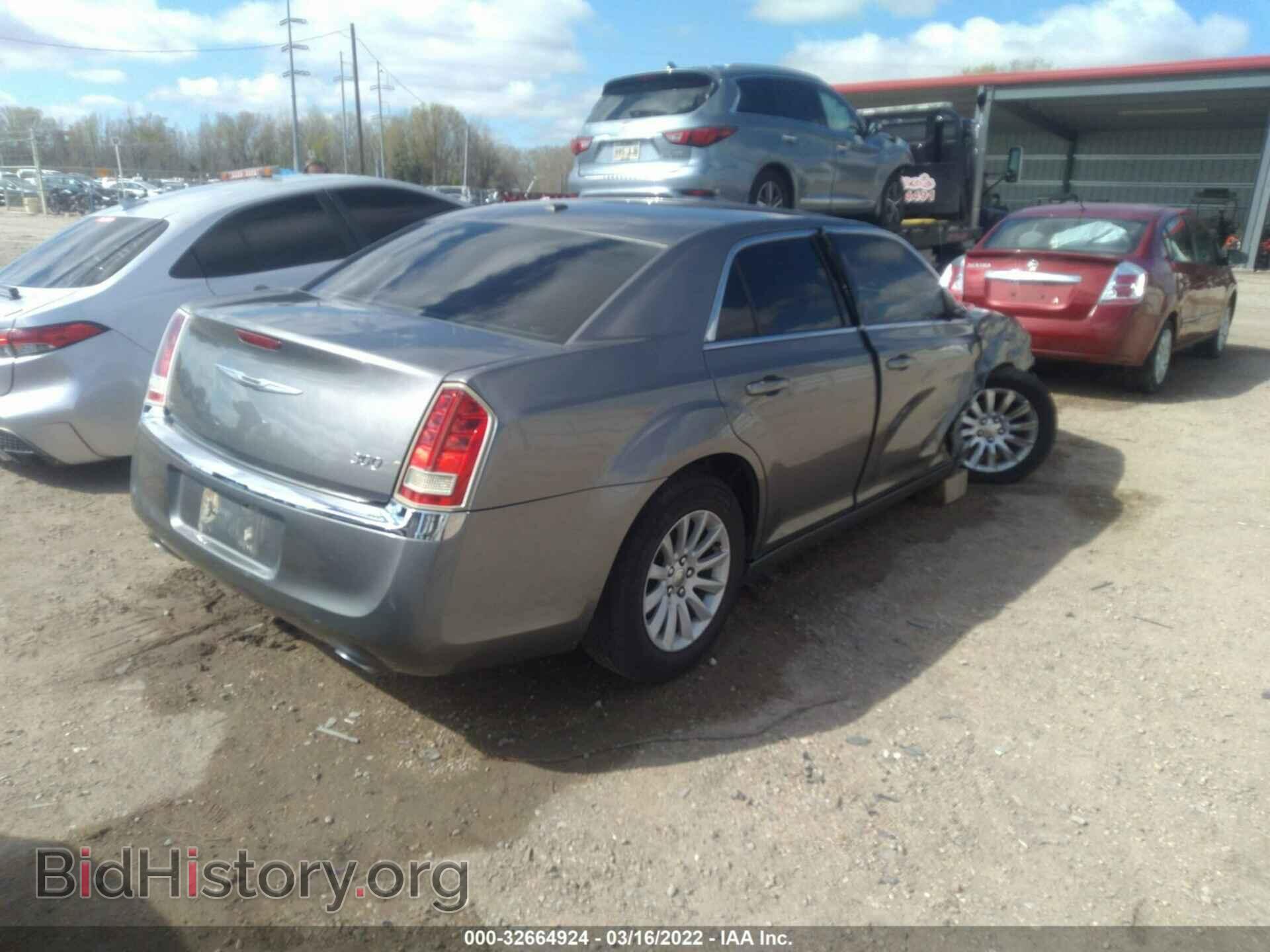 2012 CHRYSLER 300 - VIN: 2C3CCAAG2CH192001 - Photo 4