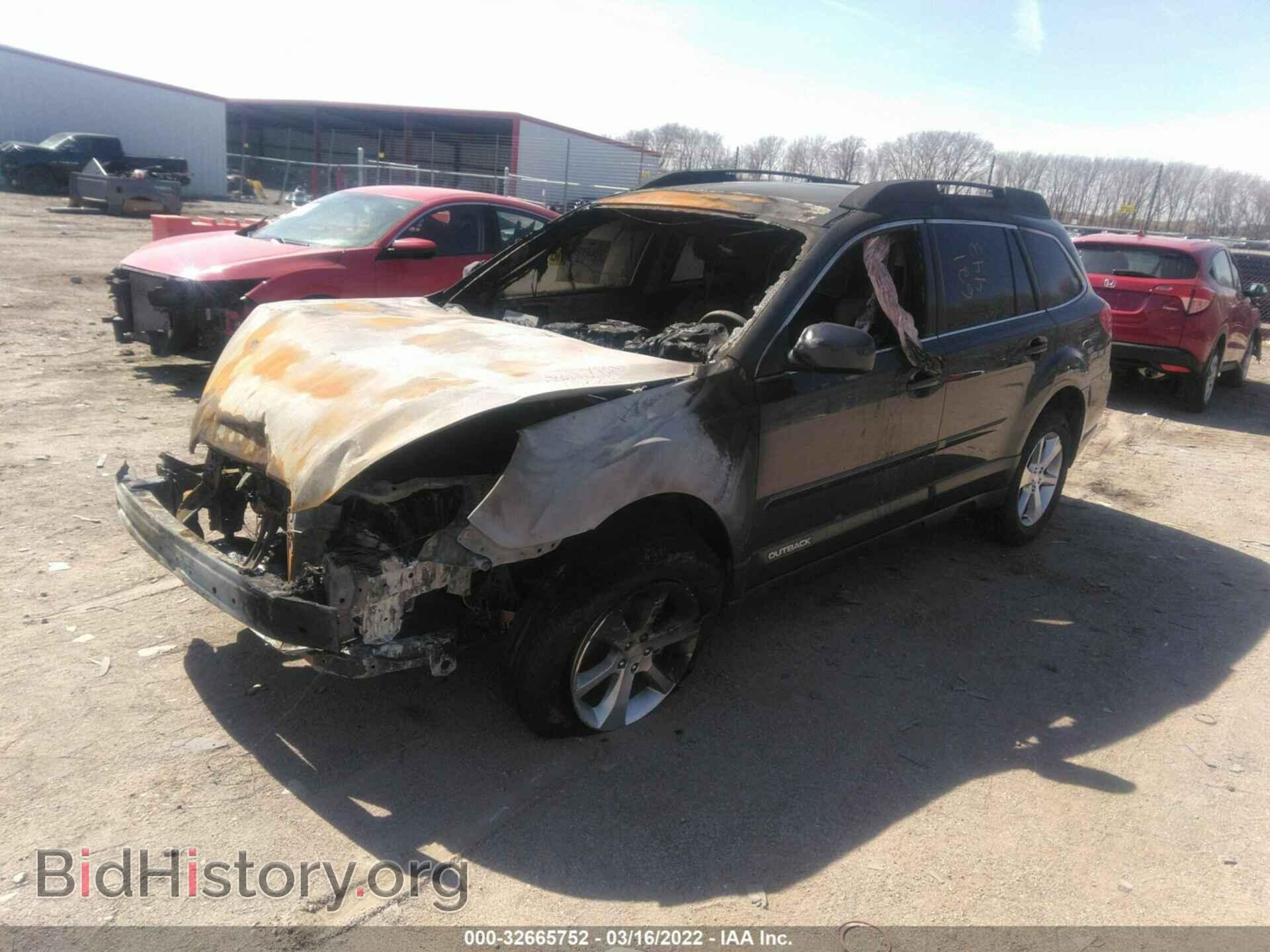 2013 SUBARU OUTBACK - VIN: 4S4BRBKC8D3324749 - Фото 2