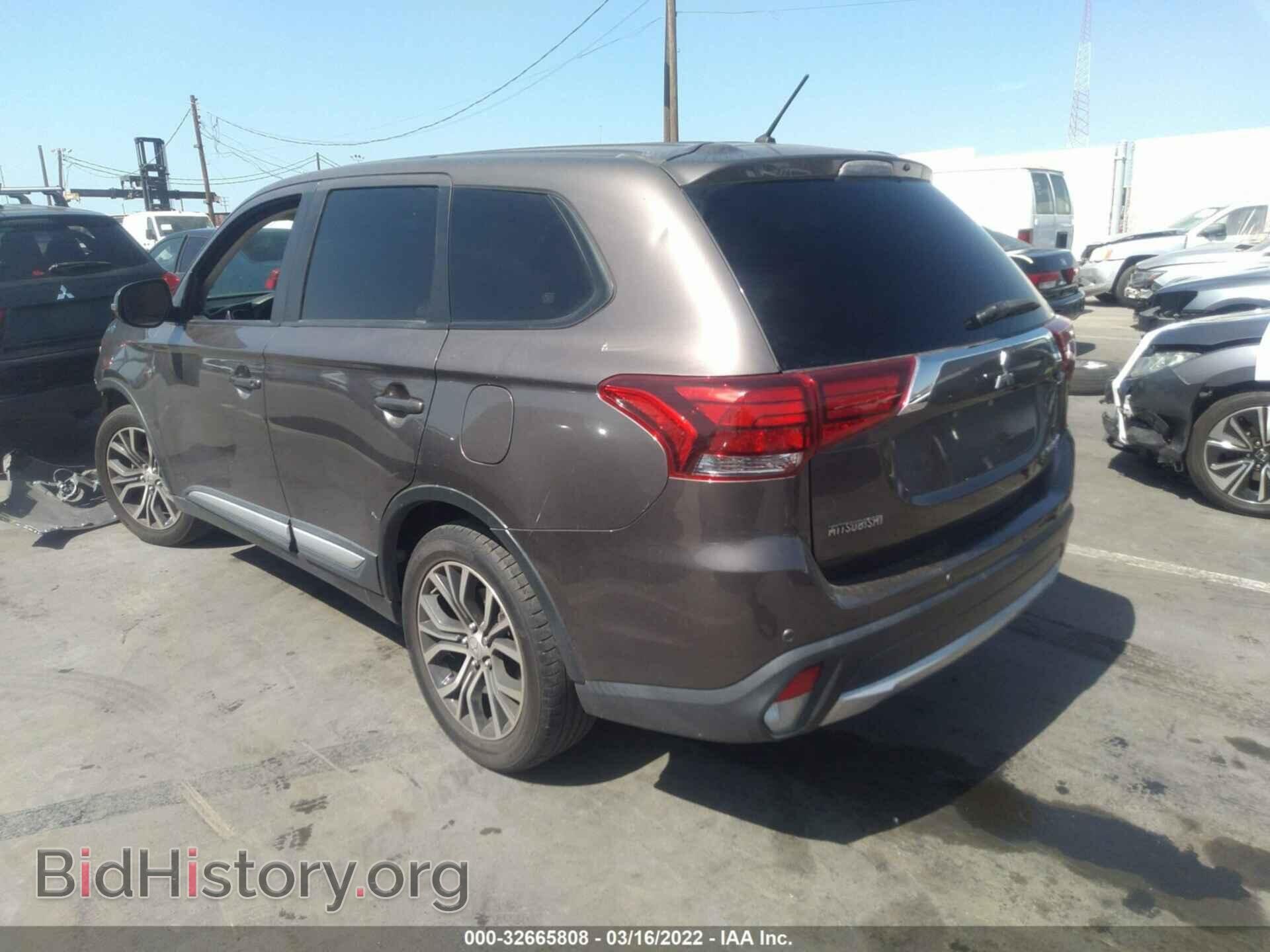 2016 MITSUBISHI OUTLANDER - VIN: JA4AD3A32GZ055889 - Фото 3