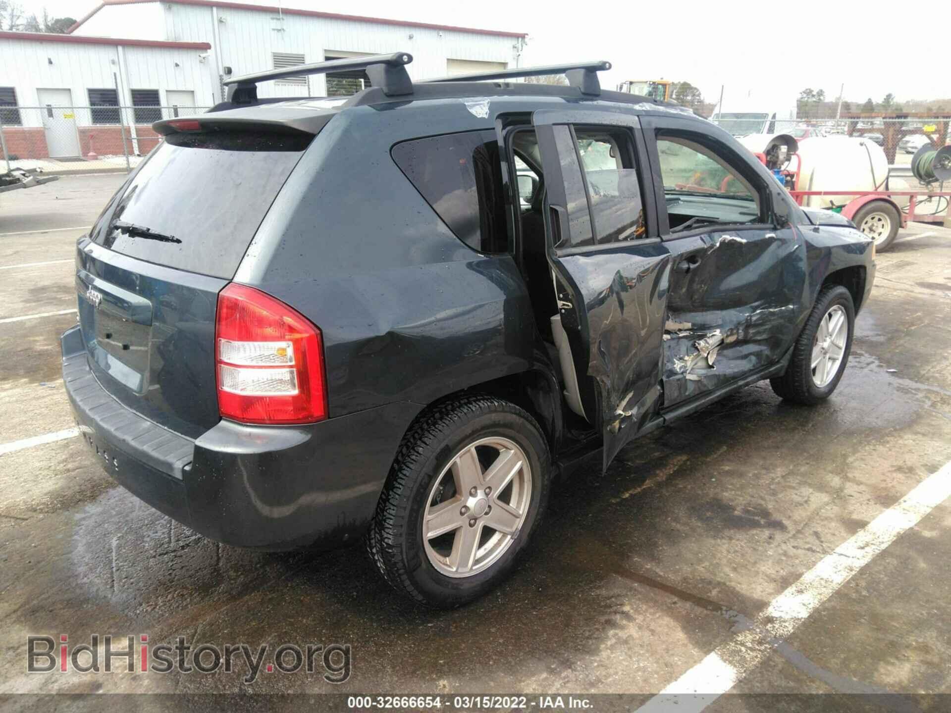 2007 JEEP COMPASS - VIN: 1J8FF47W37D597134 - Фото 4