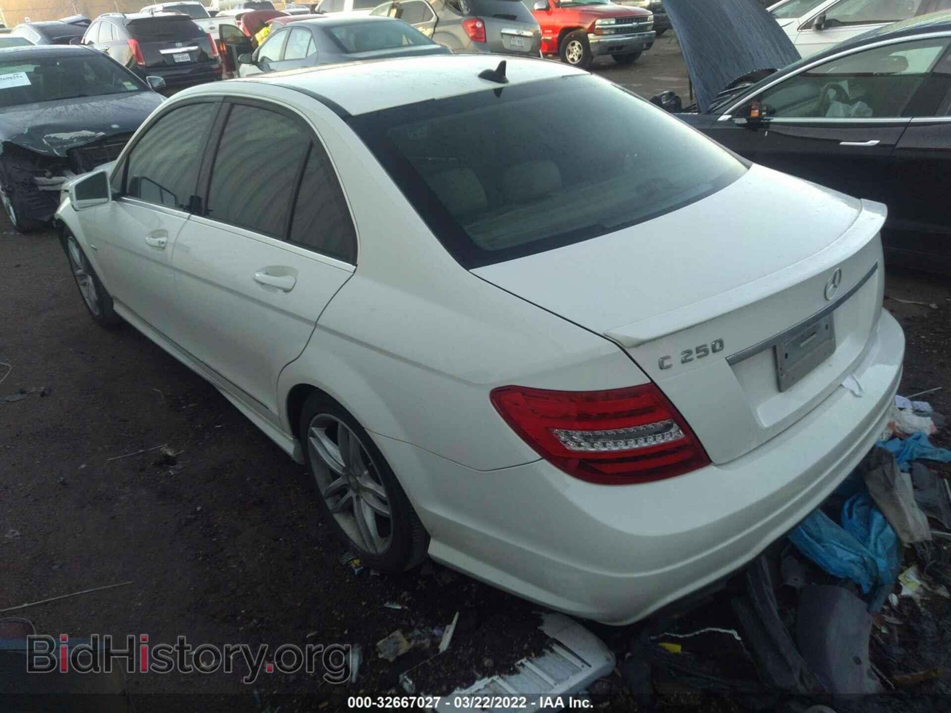 2012 MERCEDES-BENZ C-CLASS - VIN: WDDGF4HB3CA649919 - Фото 3