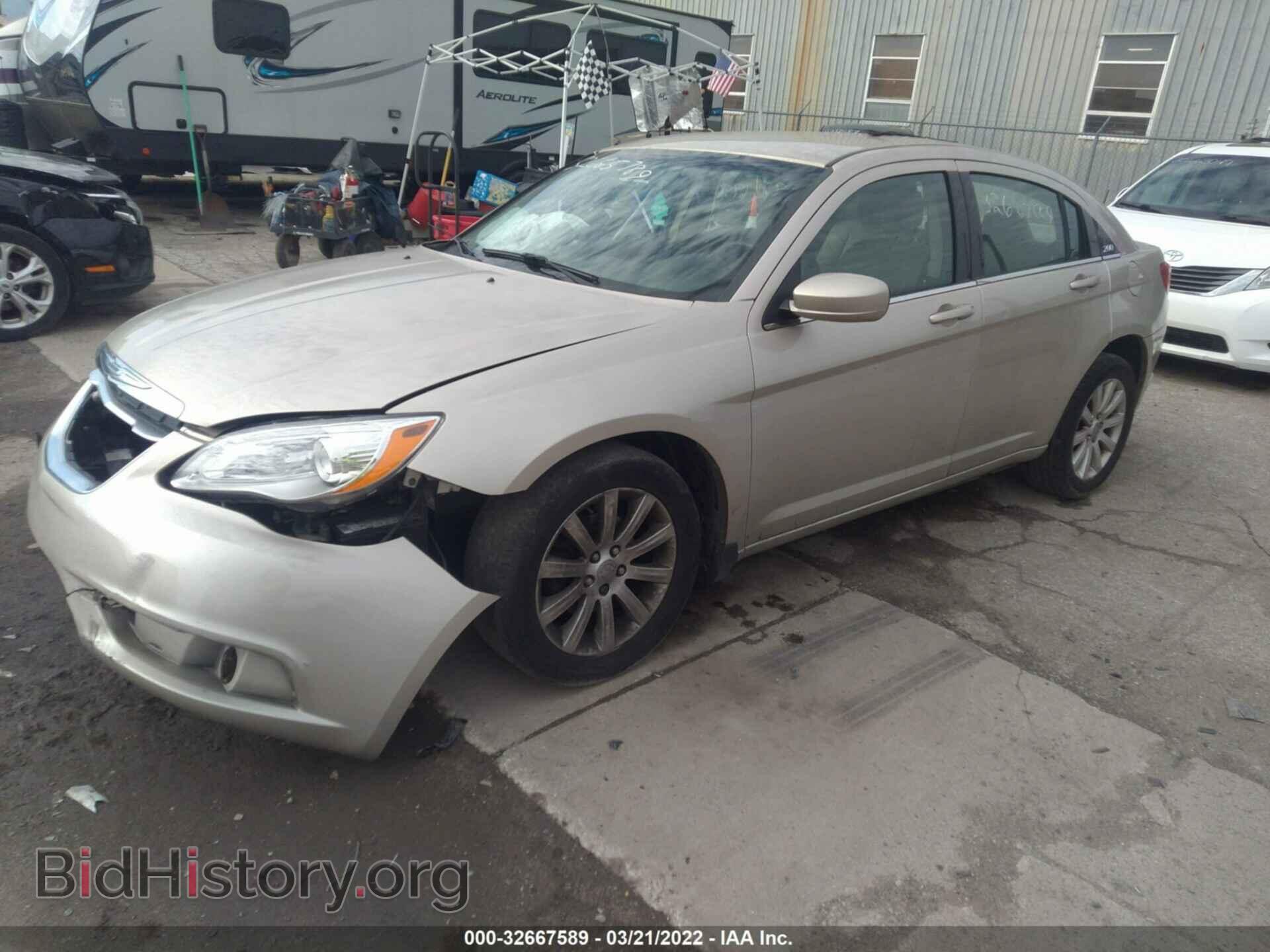 2013 CHRYSLER 200 - VIN: 1C3CCBBB0DN612226 - Photo 2