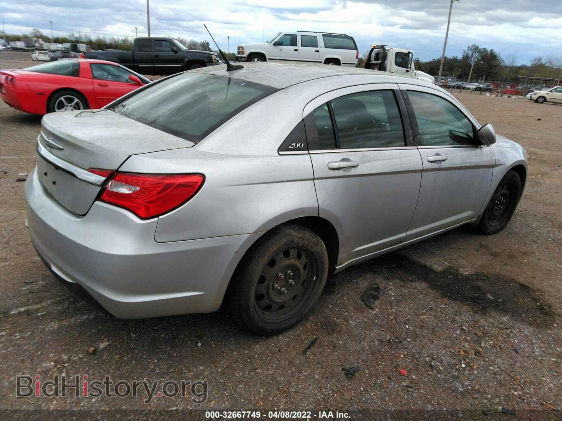 2011 CHRYSLER 200 - VIN: 1C3BC4FG5BN537243 - Фото 4