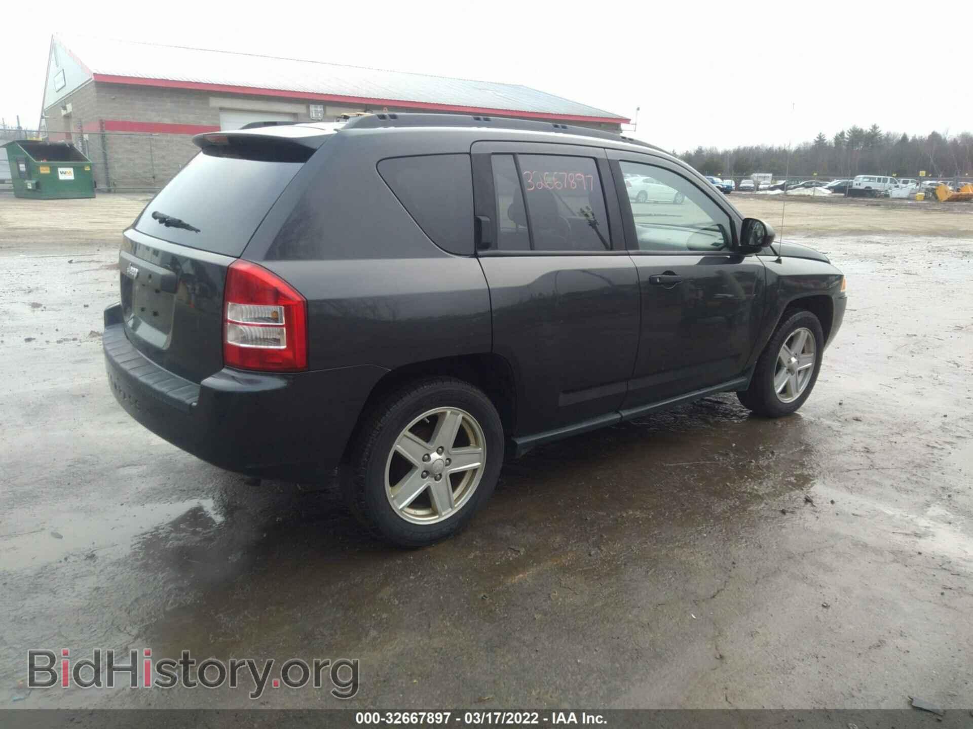 2010 JEEP COMPASS - VIN: 1J4NT1FB6AD646904 - Фото 4