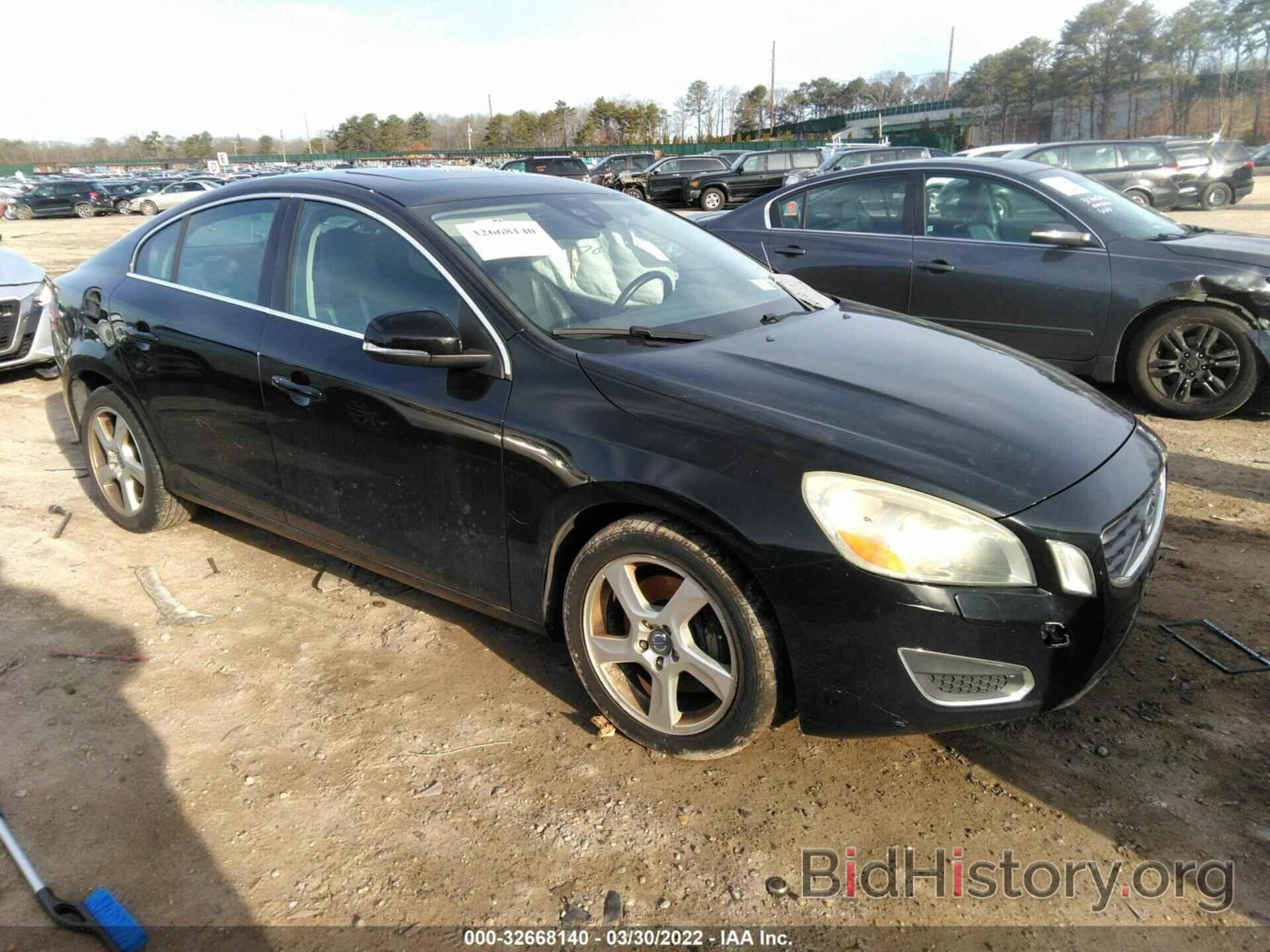 Photo YV1622FS3C2045641 - VOLVO S60 2012