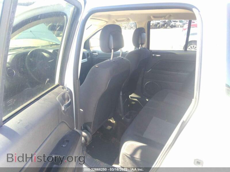 2015 Jeep COMPASS (VIN 1C4NJDBB1FD108203) — photo 8 of 11