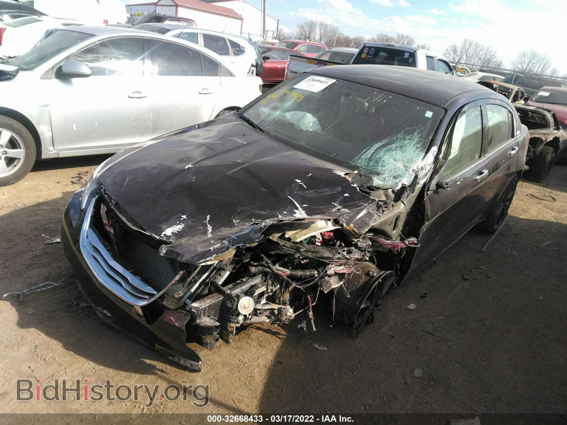 2012 CHRYSLER 200 - VIN: 1C3CCBCG7CN326608 - Фото 2