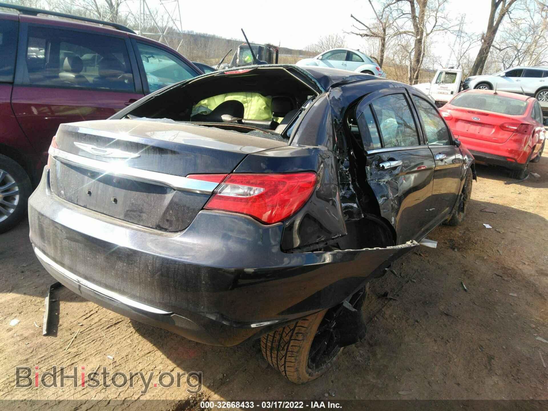 2012 CHRYSLER 200 - VIN: 1C3CCBCG7CN326608 - Фото 4
