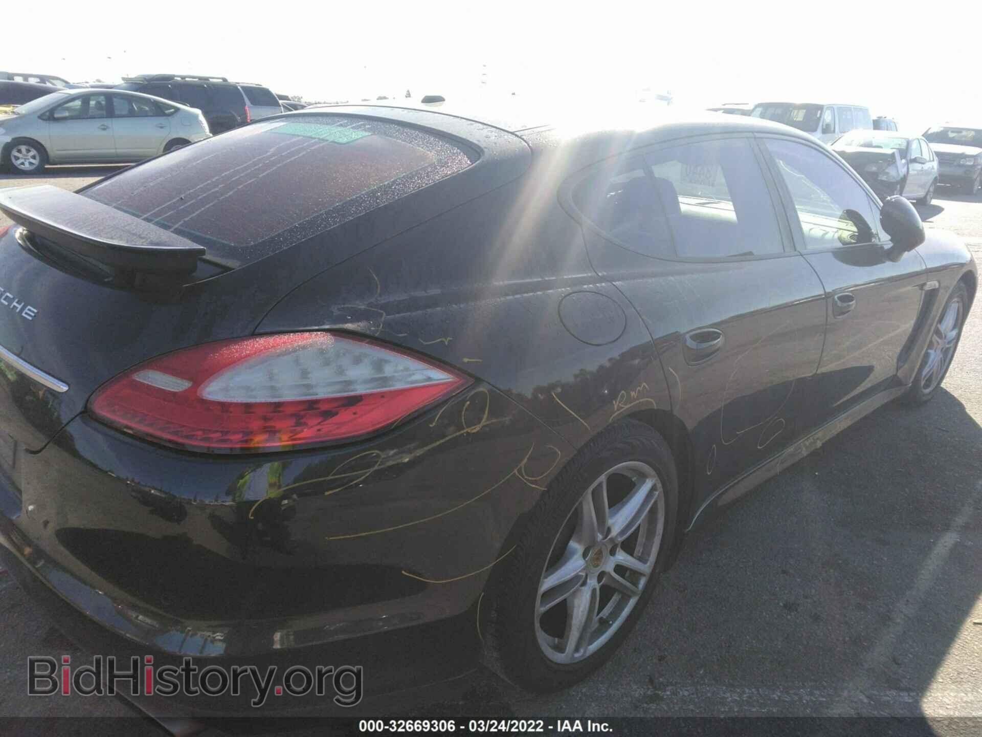 2011 PORSCHE PANAMERA - VIN: WP0AA2A79BL013615 - Photo 4