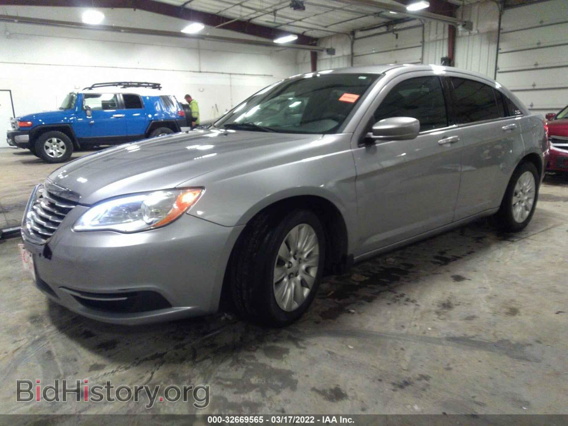 2014 CHRYSLER 200 - VIN: 1C3CCBAB1EN142873 - Photo 2