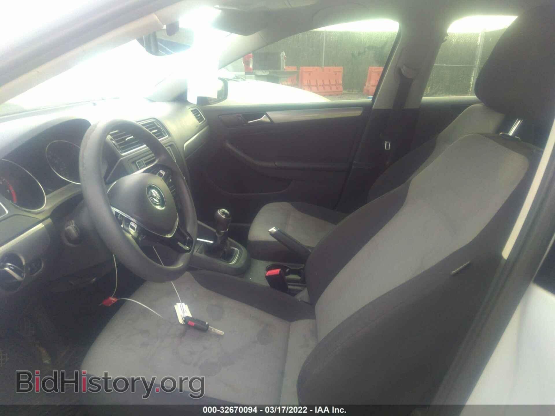 2017 VOLKSWAGEN JETTA - VIN: 3VW167AJ3HM334970 - Фото 5